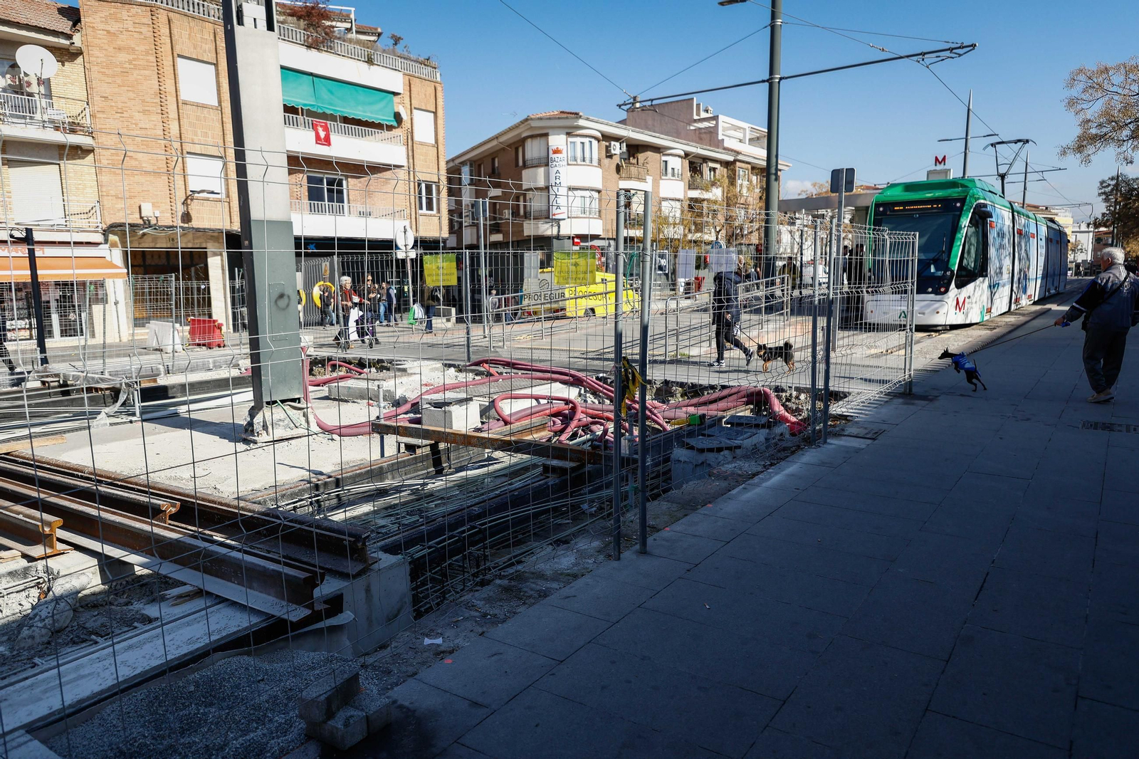 Punto en el que se une la línea actual del Metro y la ampliación en Armilla