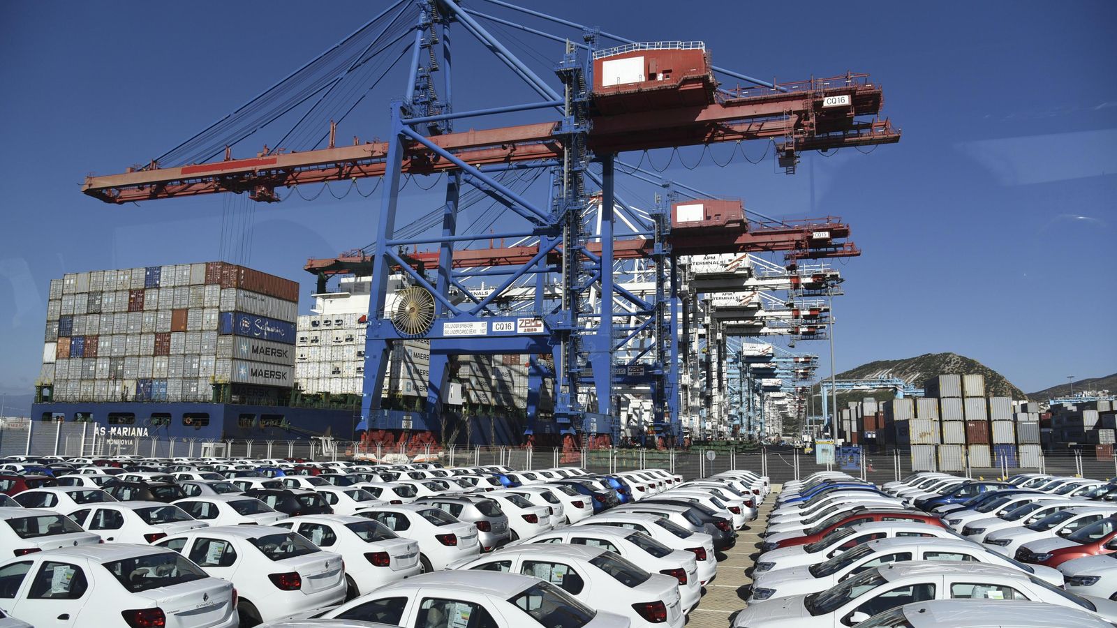 Vehículos producidos en la fábrica de Meloussa, listos para embarcar en Tánger-Med.