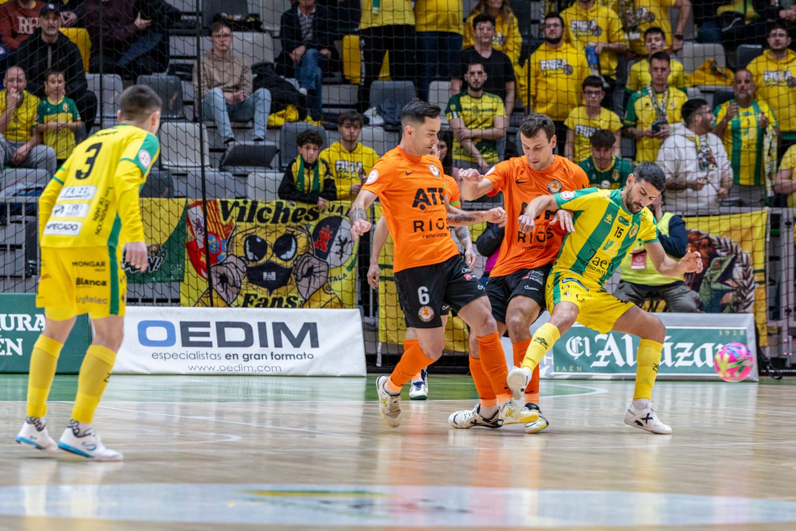 Las mejores imágenes del triunfo copero de Jaén Paraíso Interior frente a Ribera Navarra