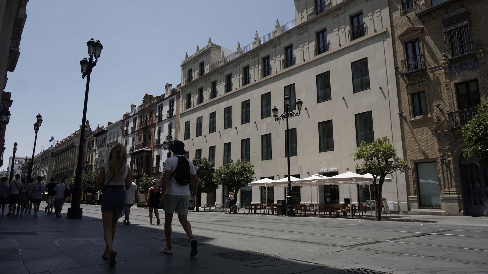 Hotel Soho en la Avenida de la Constitución.