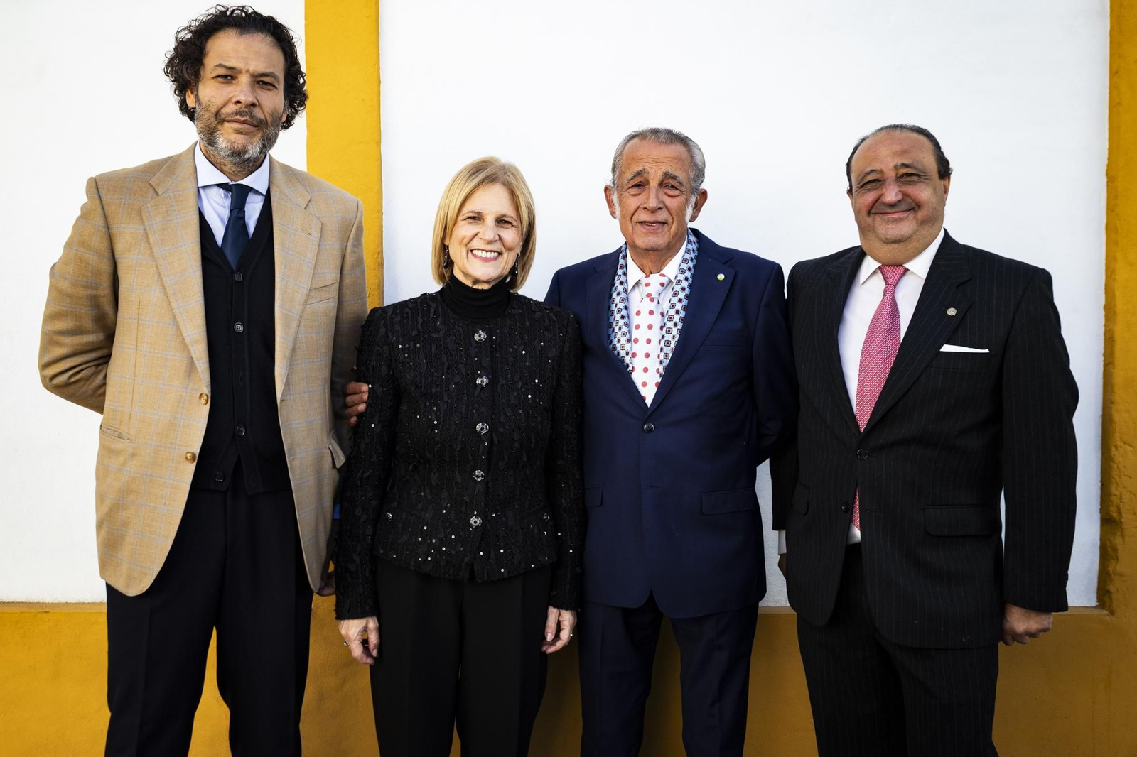 Francisco Agarrado, presidente de la Fundación Secretariado Gitano de Jerez;María José García-Pelayo, alcaldesa de Jerez; Antonio Soto, vicepresidente de la Fundación Secretariado Gitano Nacional; y Francisco Zurita, delegado del Ayuntamiento de Cultura, Grandes Eventos, Patrimonio Histórico y Capitalidad Cultural.