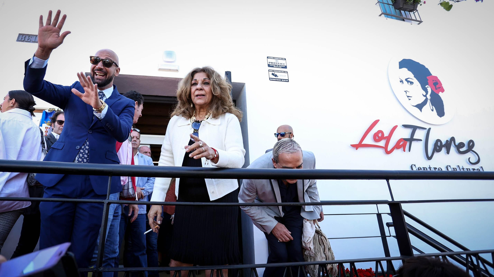 Toda la familia de Lola Flores y muchos famosos en Jerez en la inauguración de su Centro Cultural Toda la familia de Lola Flores y muchos famosos en Jerez en la inauguración de su Centro Cultural