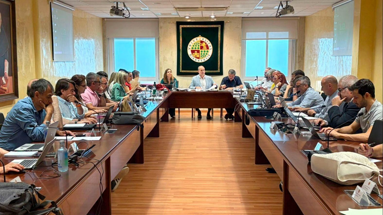 Reunión del Consejo de Gobierno de la UJA, en la que ha informado el Rector. Reunión del Consejo de Gobierno de la UJA, en la que ha informado el Rector.