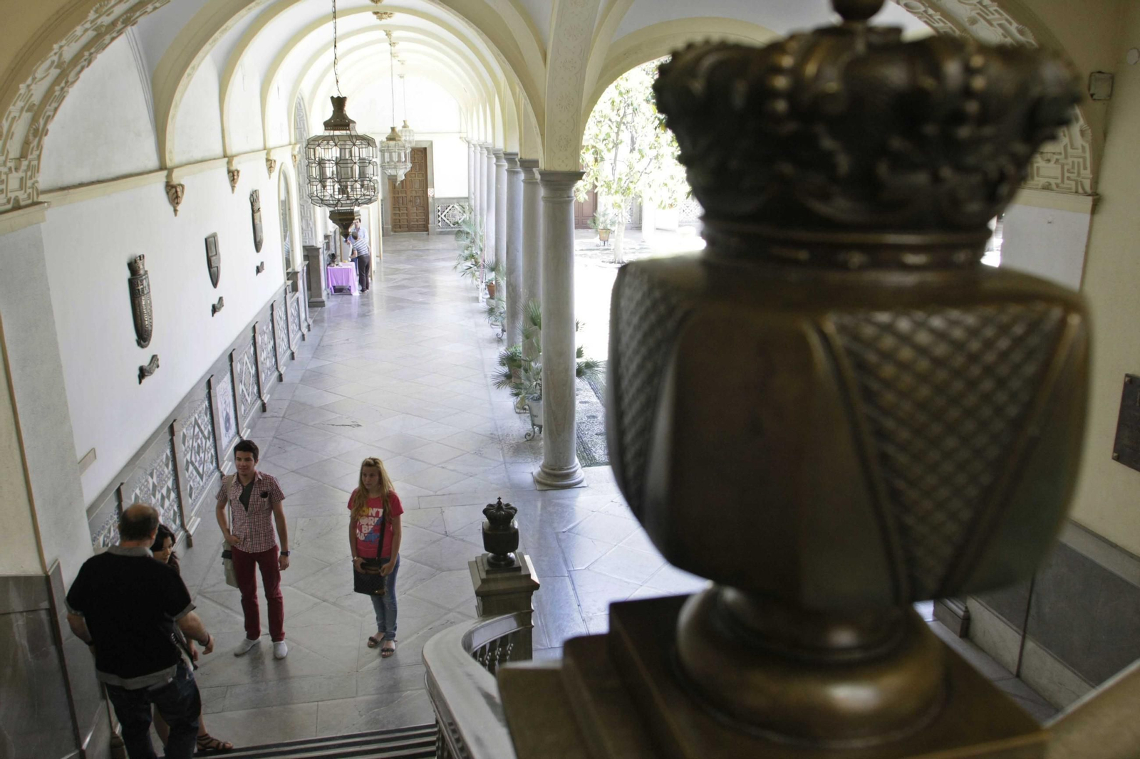 Vista interior del edificio del Ayuntamiento de Granada en la Plaza del Carmen