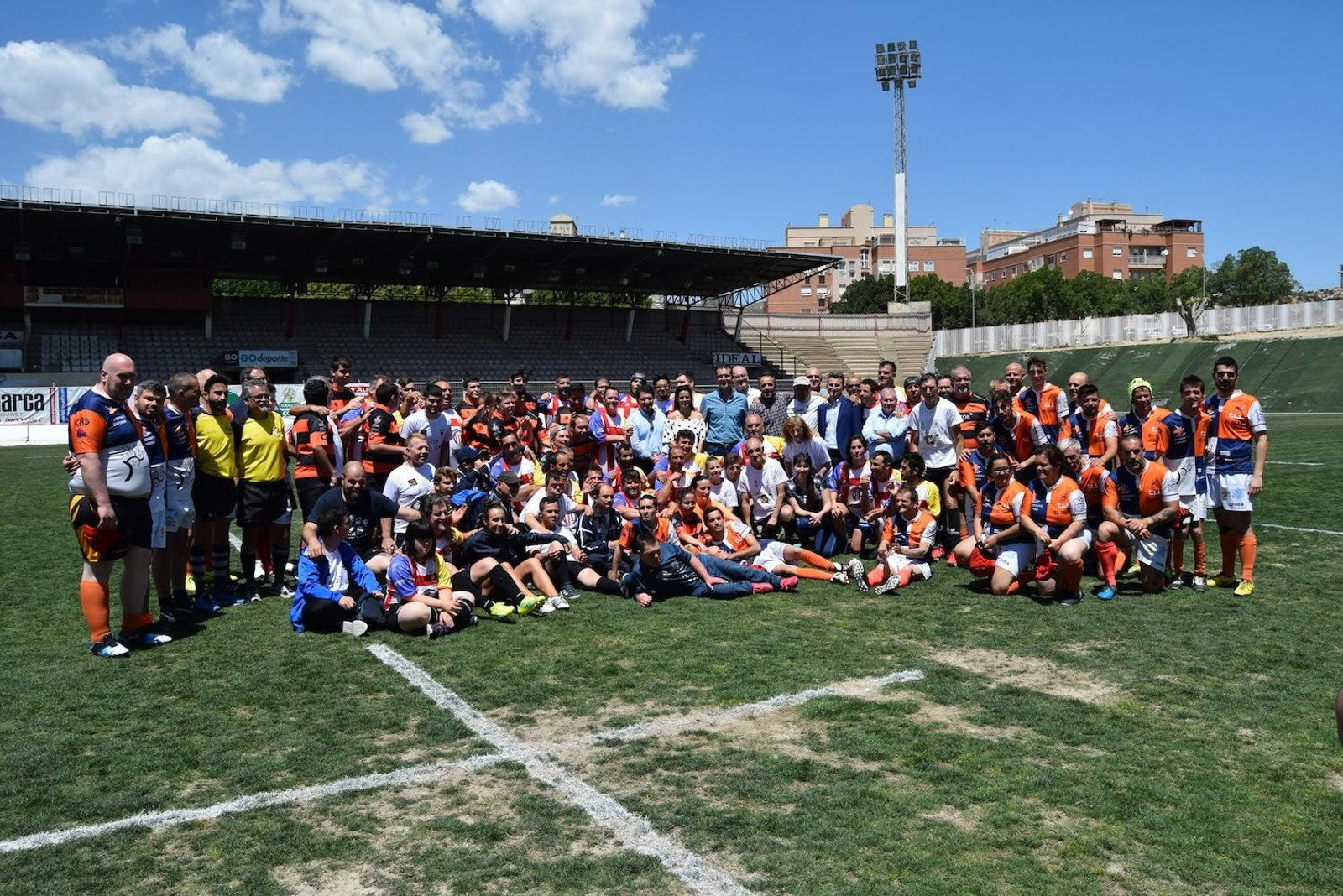 La ‘frescura’ del festival inclusivo Bouquet vuelve a ensalzar los valores rugbiers.