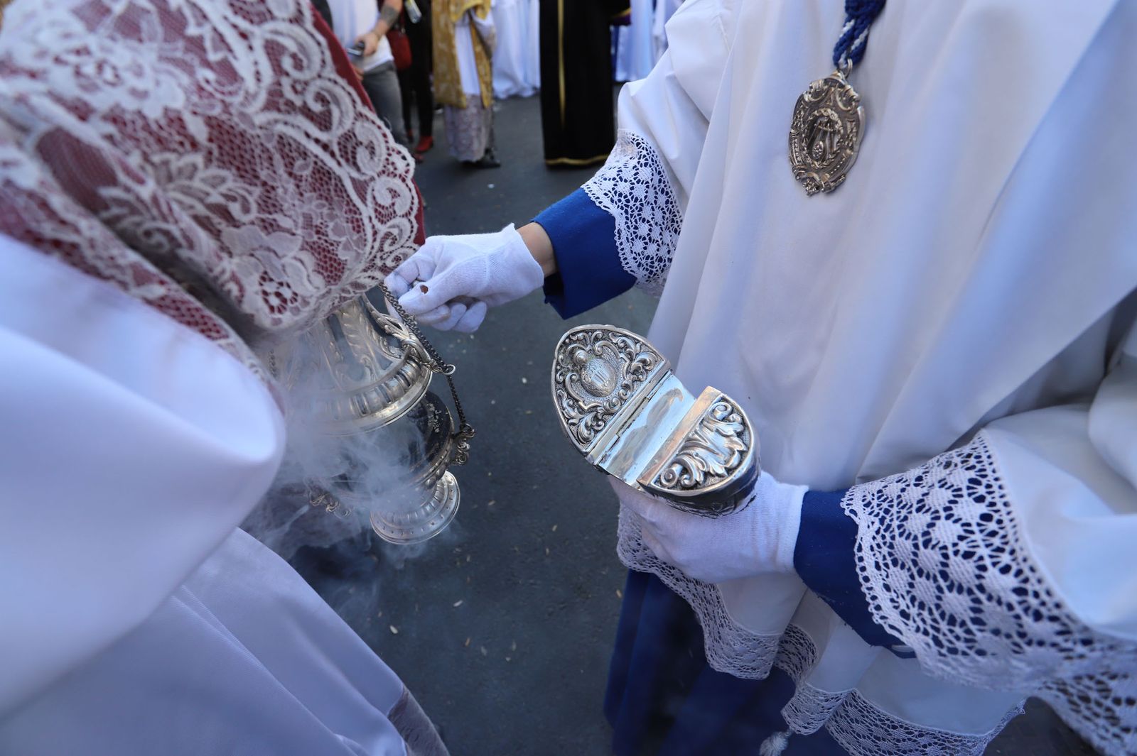 Imágenes de la procesión de la hermandad de la Lanzada de Huelva