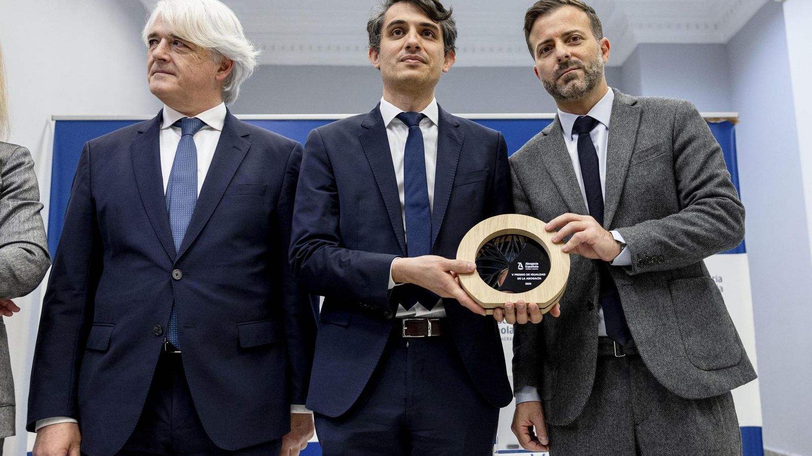 Los abogados de Gisèlle Pelicot reciben el Premio Igualdad de la Abogacía