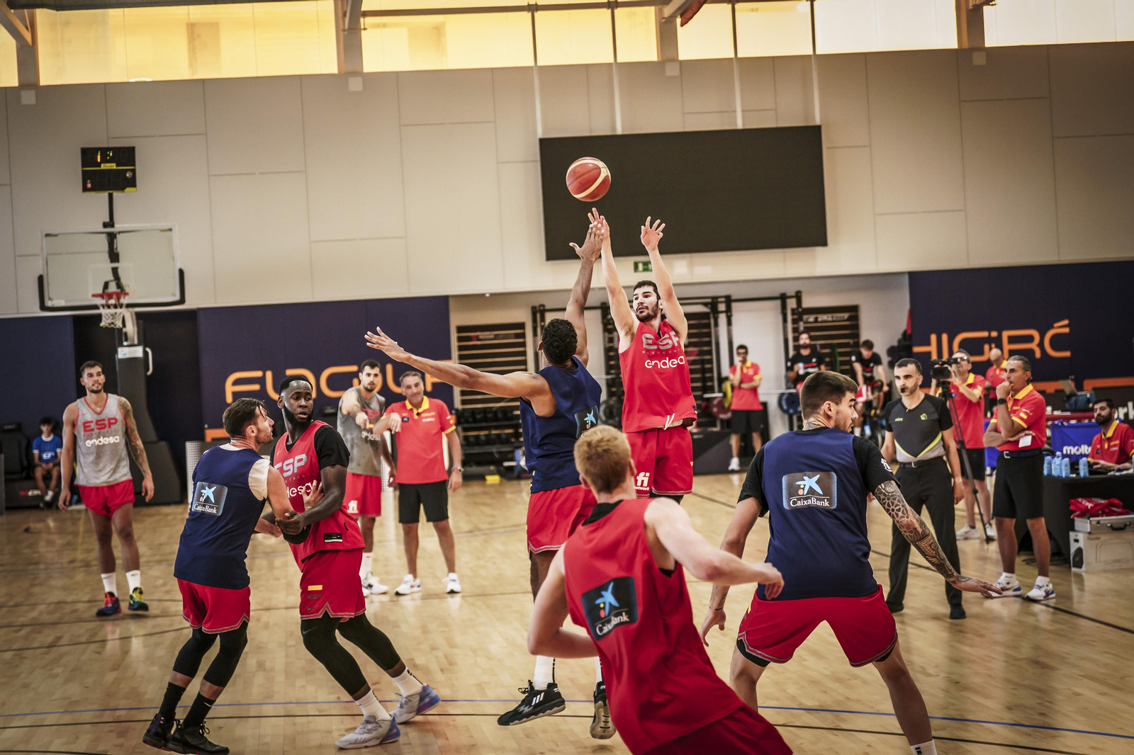 Sesión de la selección española en The Embassy