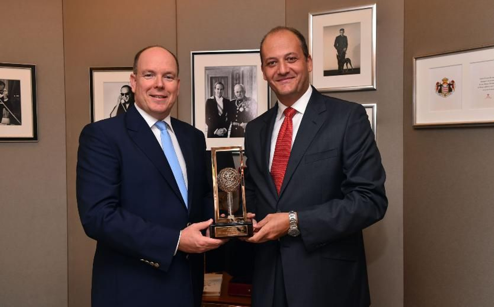 Alberto de Mónaco y Fabrice Pastor presentando el Trofeo de Pádel de Mónaco.