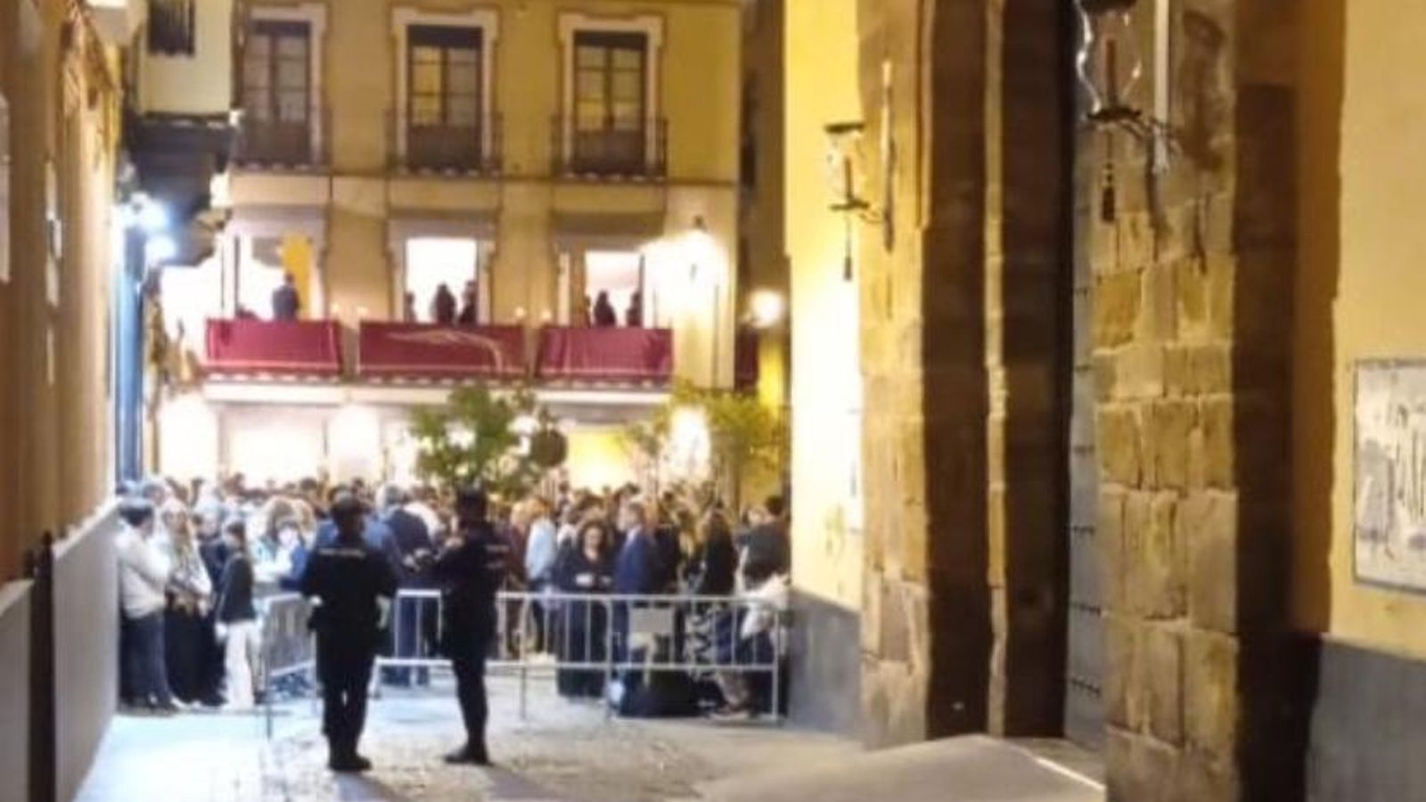 Zona sin público en la entrada de San Isidoro.