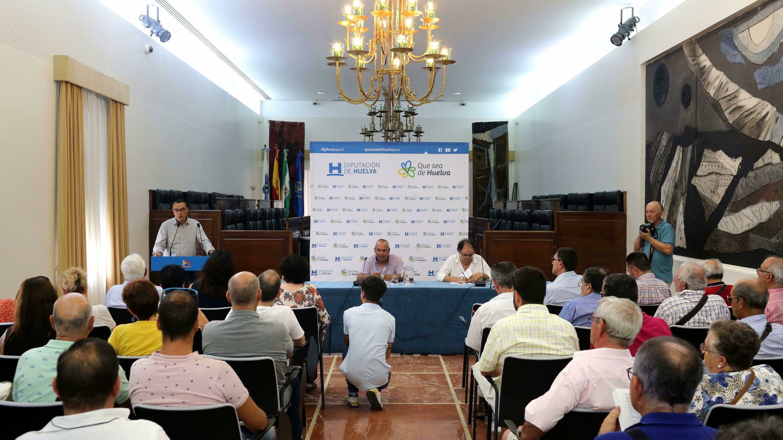 Un momento de la intervención de Ignacio Caraballo durante la presentación del informe.
