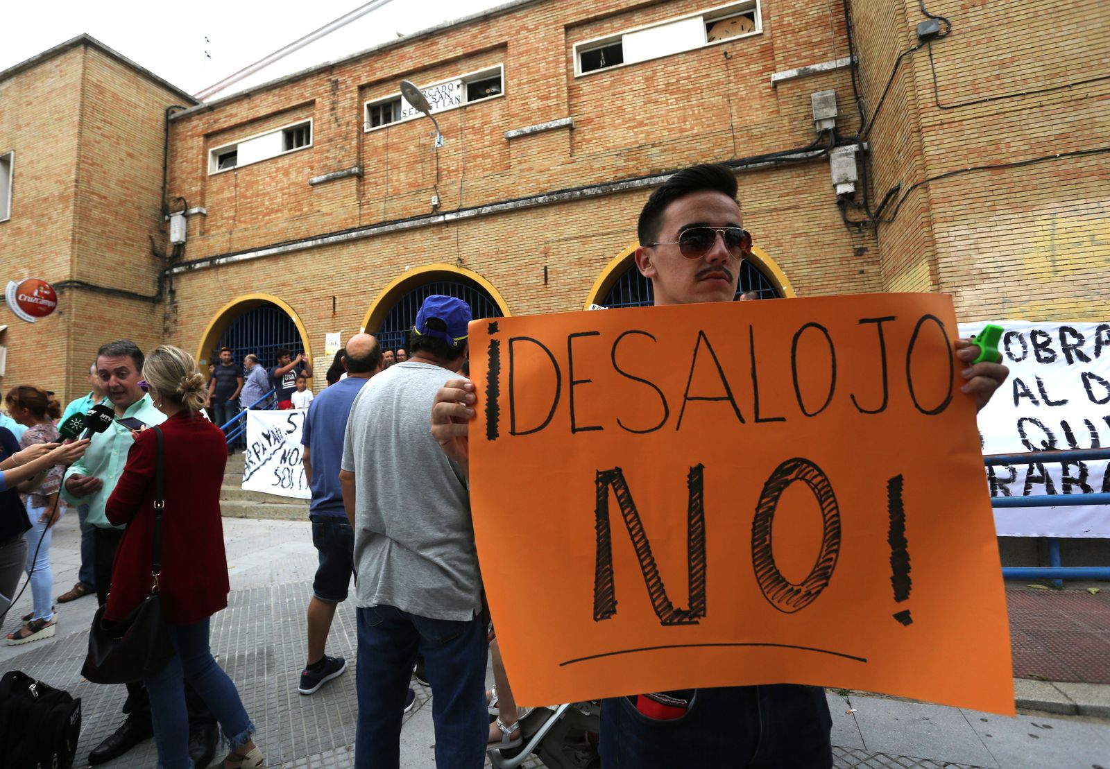 Más imágenes de la protesta de los minoristas del mercado de San Sebastián