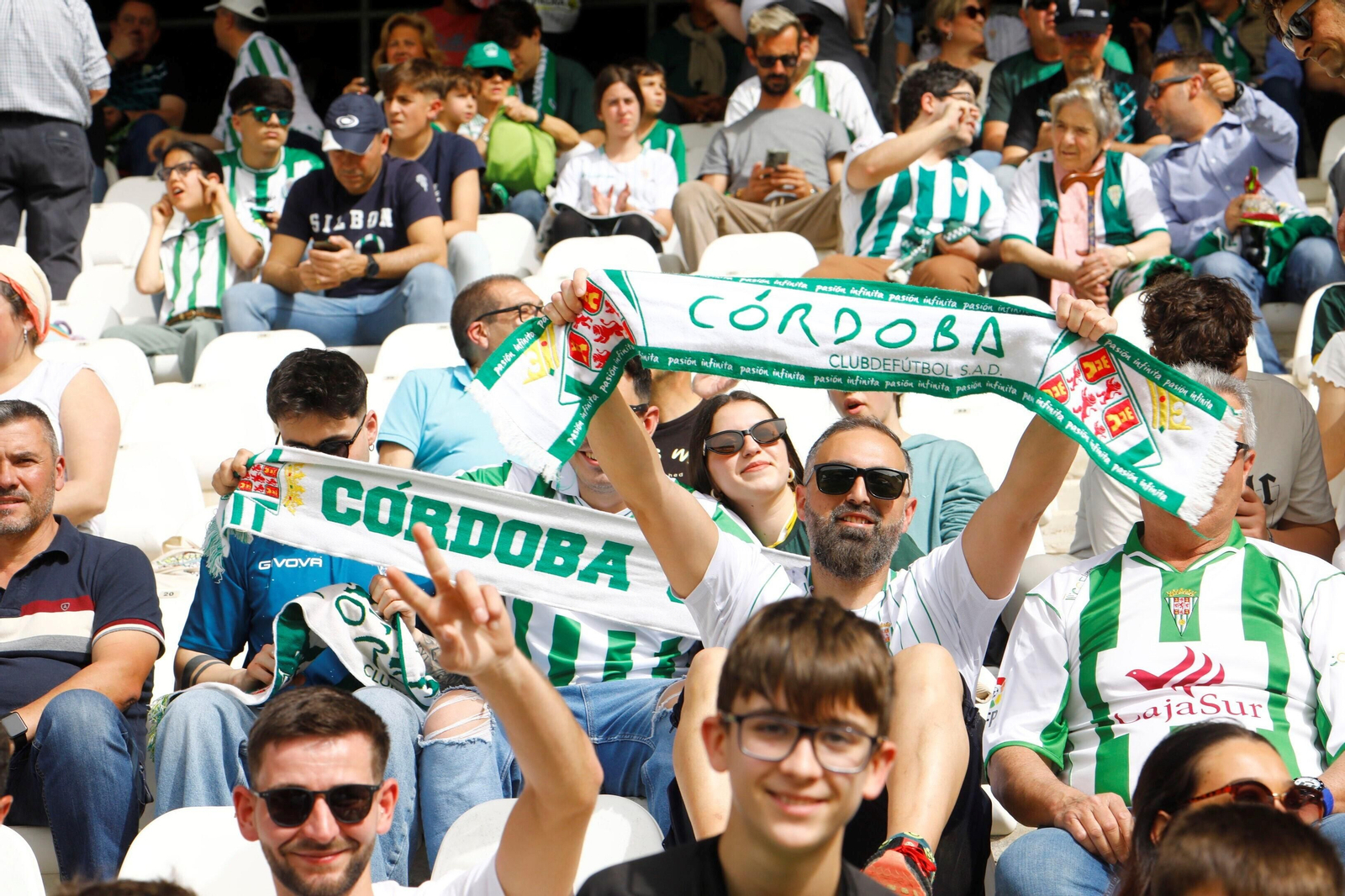 Las mejores fotos del ambiente en El Arcángel para el Córdoba CF - San Fernando