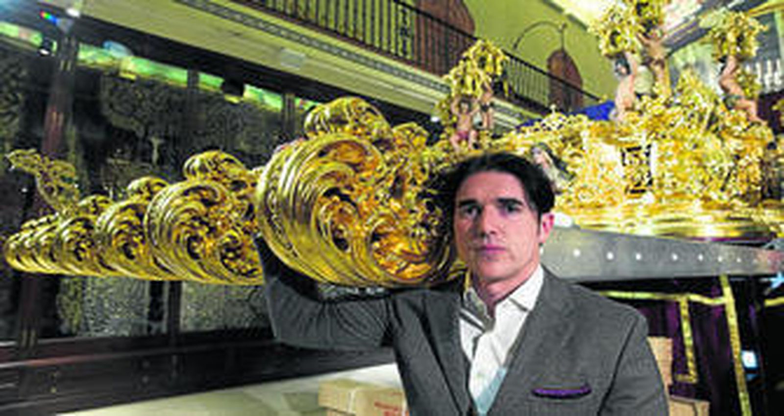 José María Hinojosa, licenciado en Educación Física, autor de un estudio sobre el esfuerzo físico al que se someten los hombres de trono.