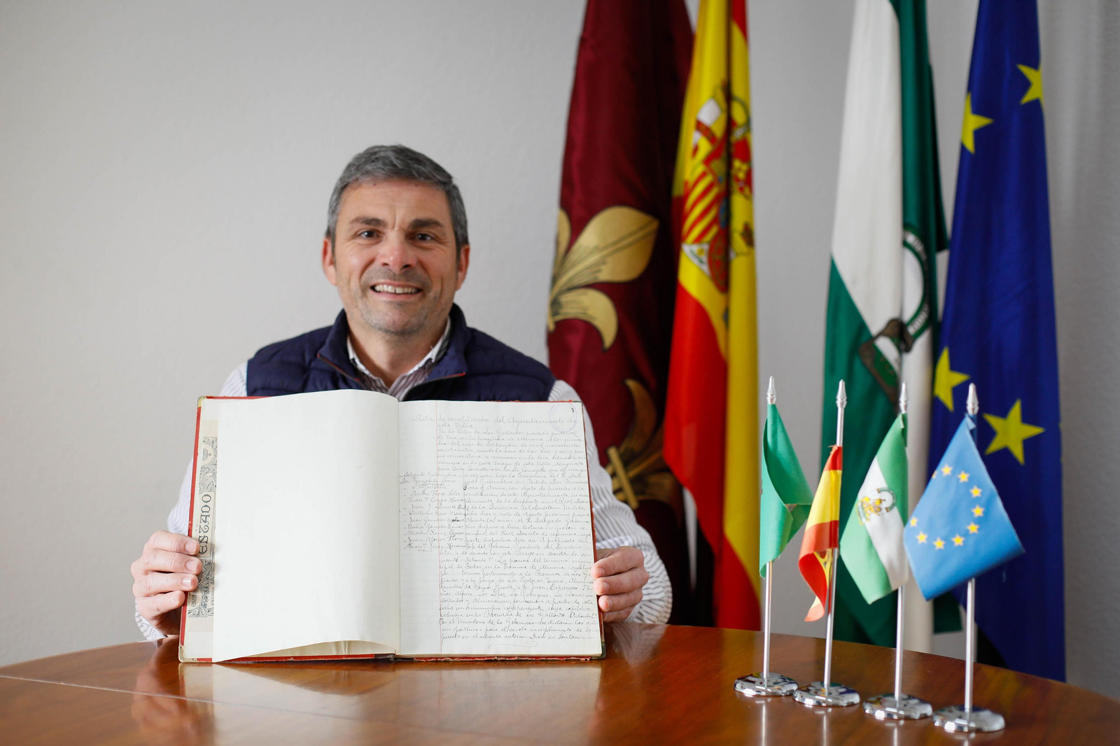 Entrevista al alcalde de los Gallardos y visita al pueblo en imágenes por el centenario como municipio independiente