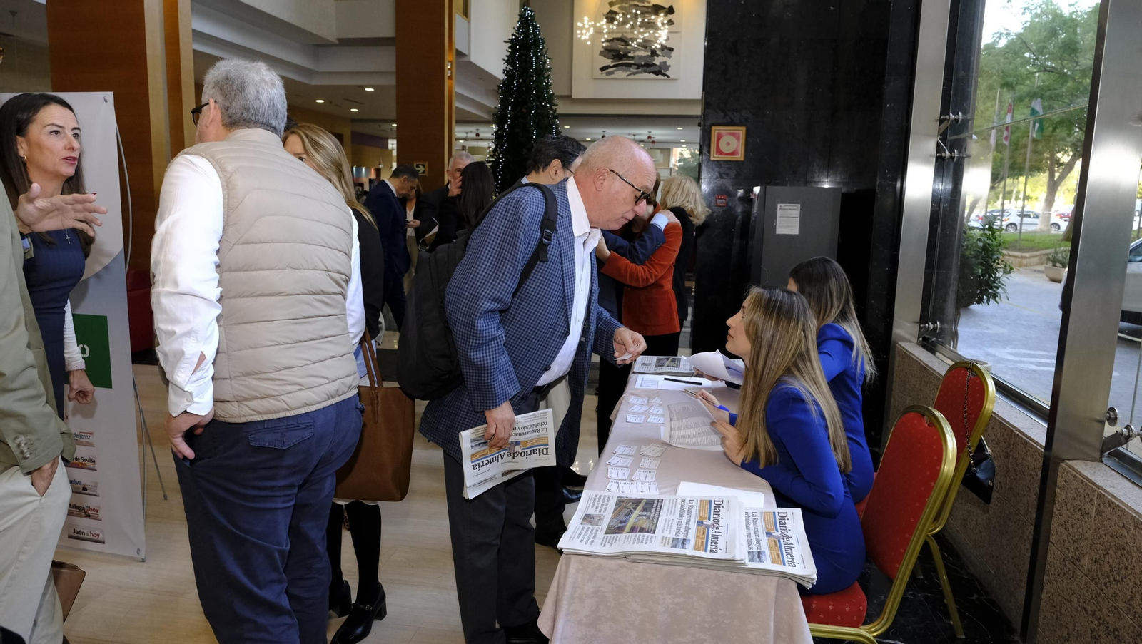 Foro Joly Andalucía-Sando, con el Consejero de Agricultura Ramón Fernández-Pacheco, en imágenes