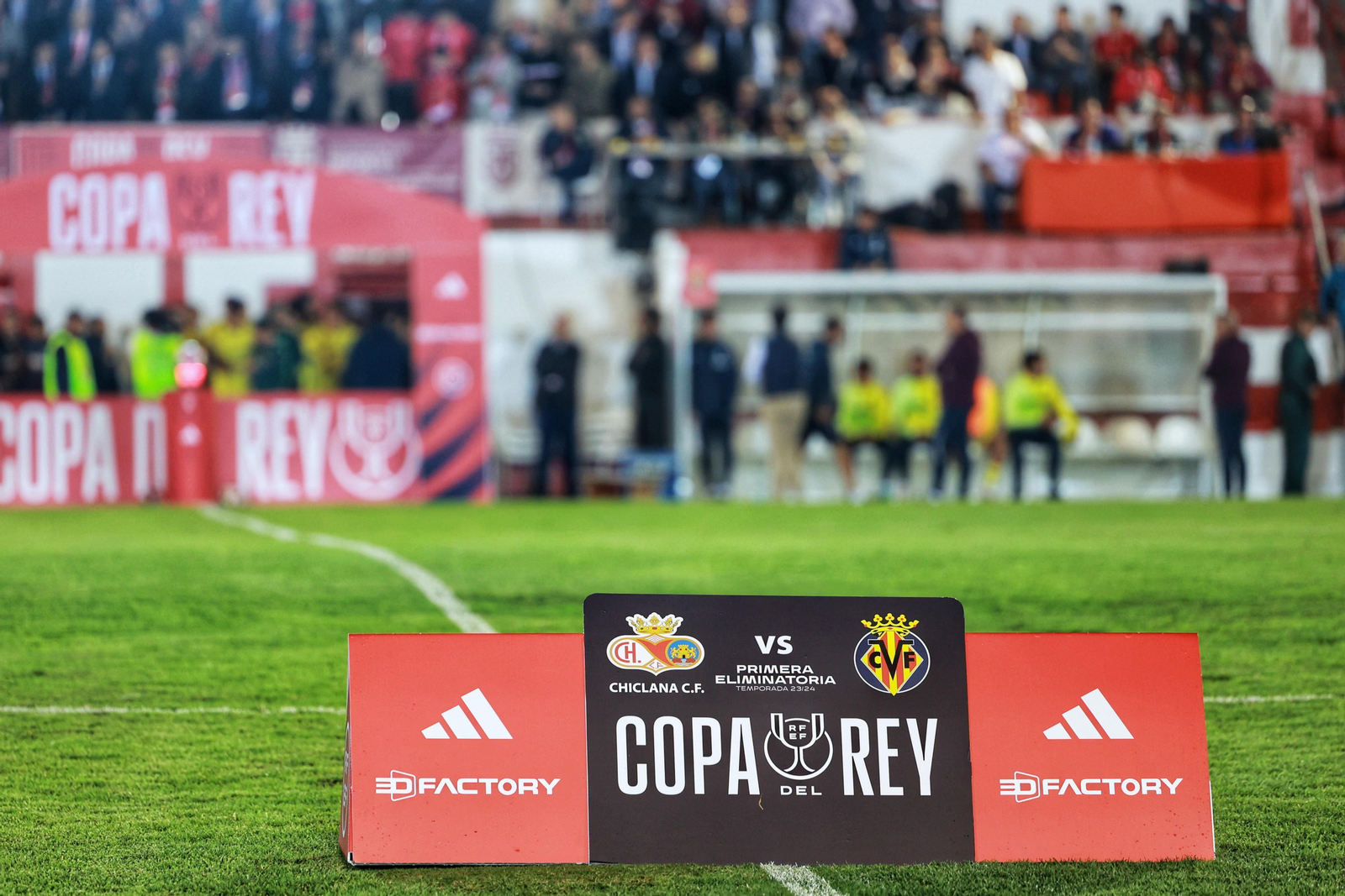 Imágenes del histórico Chiclana CF-Villarreal.