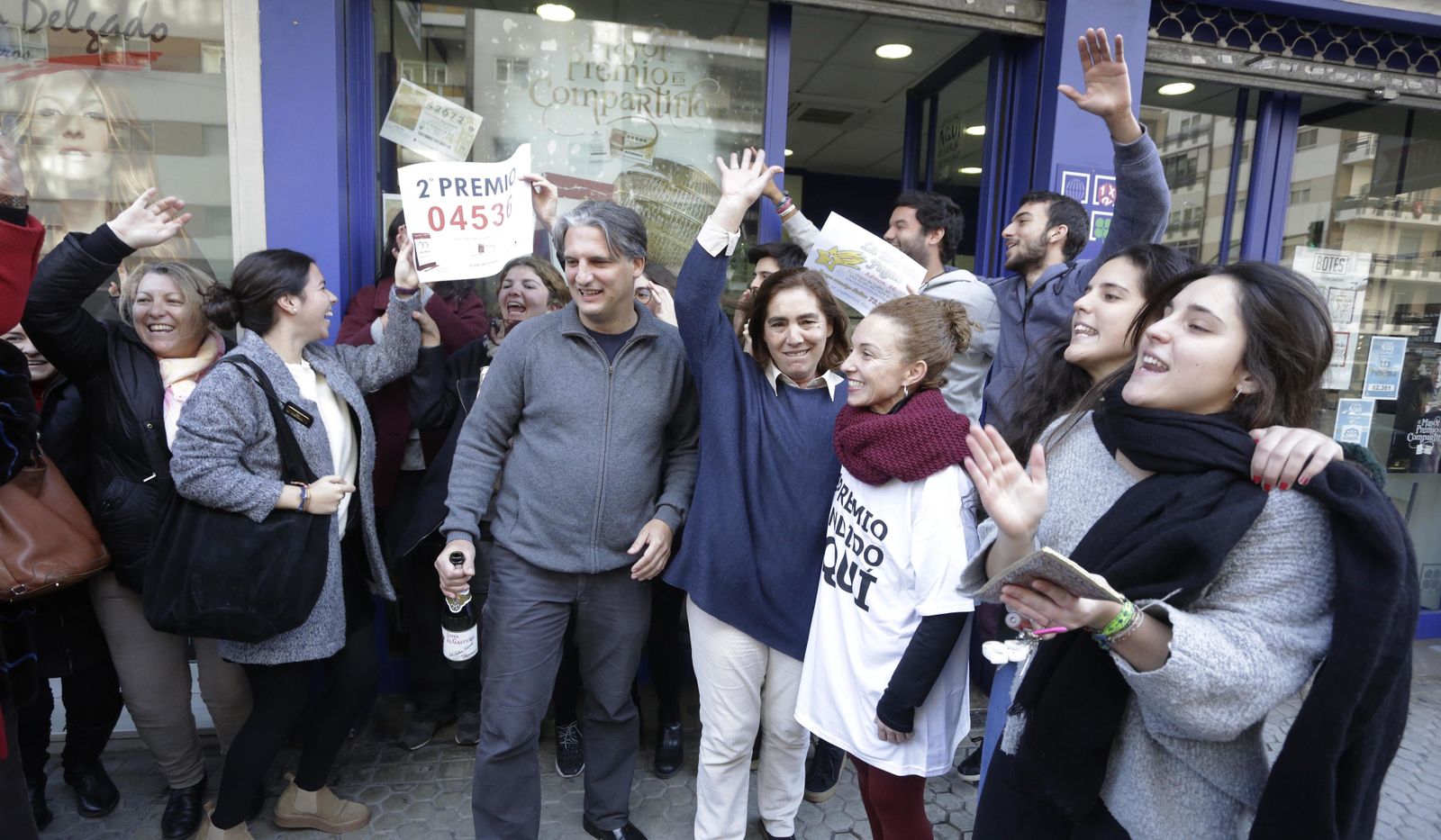 La celebración en las administraciones sevillanas, en imágenes