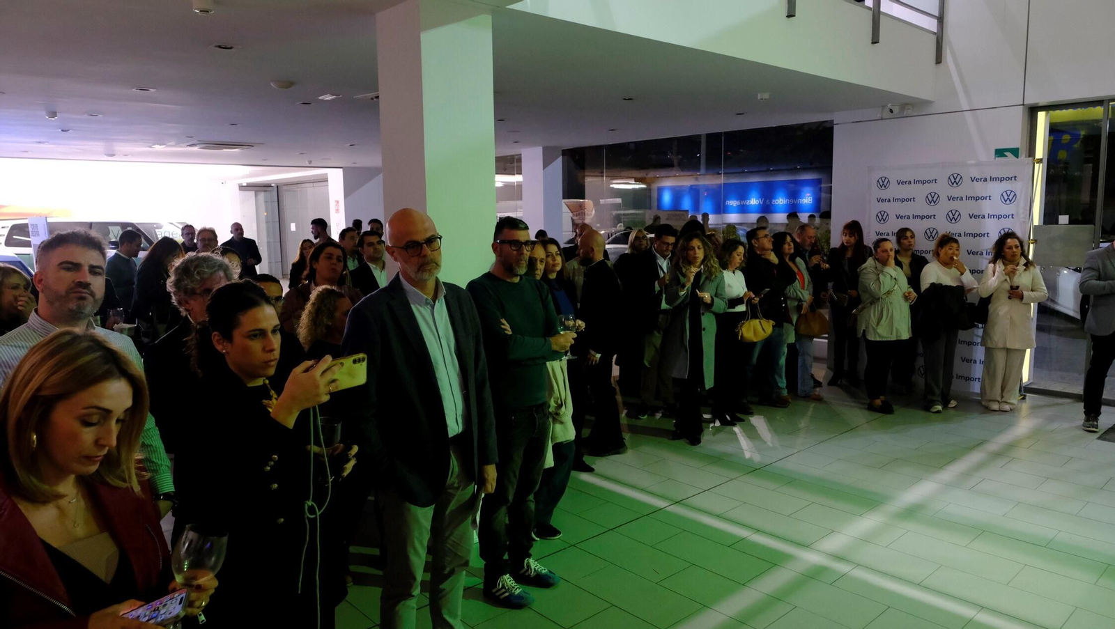 FINANZAS-ECONOMÍA (15894330).jpg