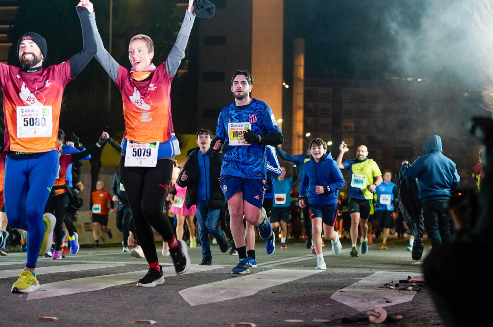 En imágenes: búscate en tu llegada a meta de la Carrera de San Antón 2026 (16)