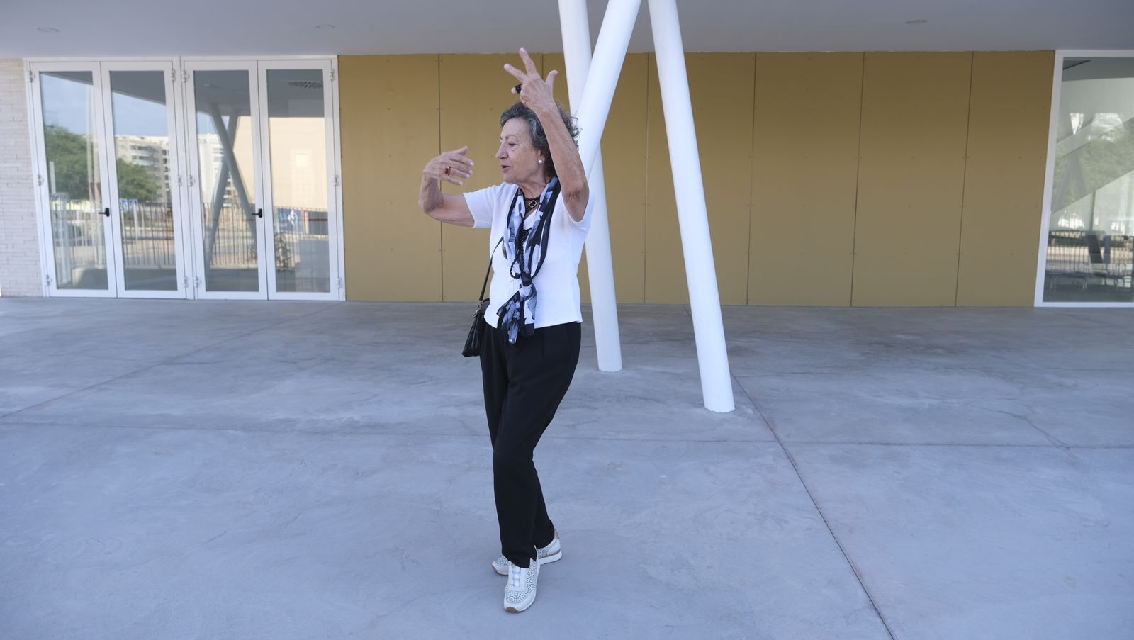 Kina Jiménez visita el Conservatorio Profesional de Danza que lleva su nombre