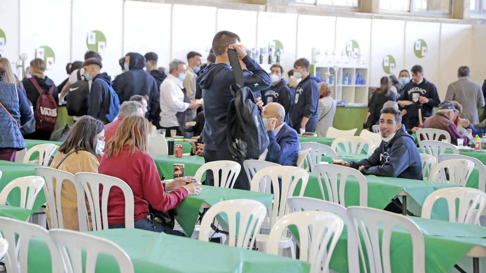 Primer día de la feria del Deporte y Vida Sana en IFECA