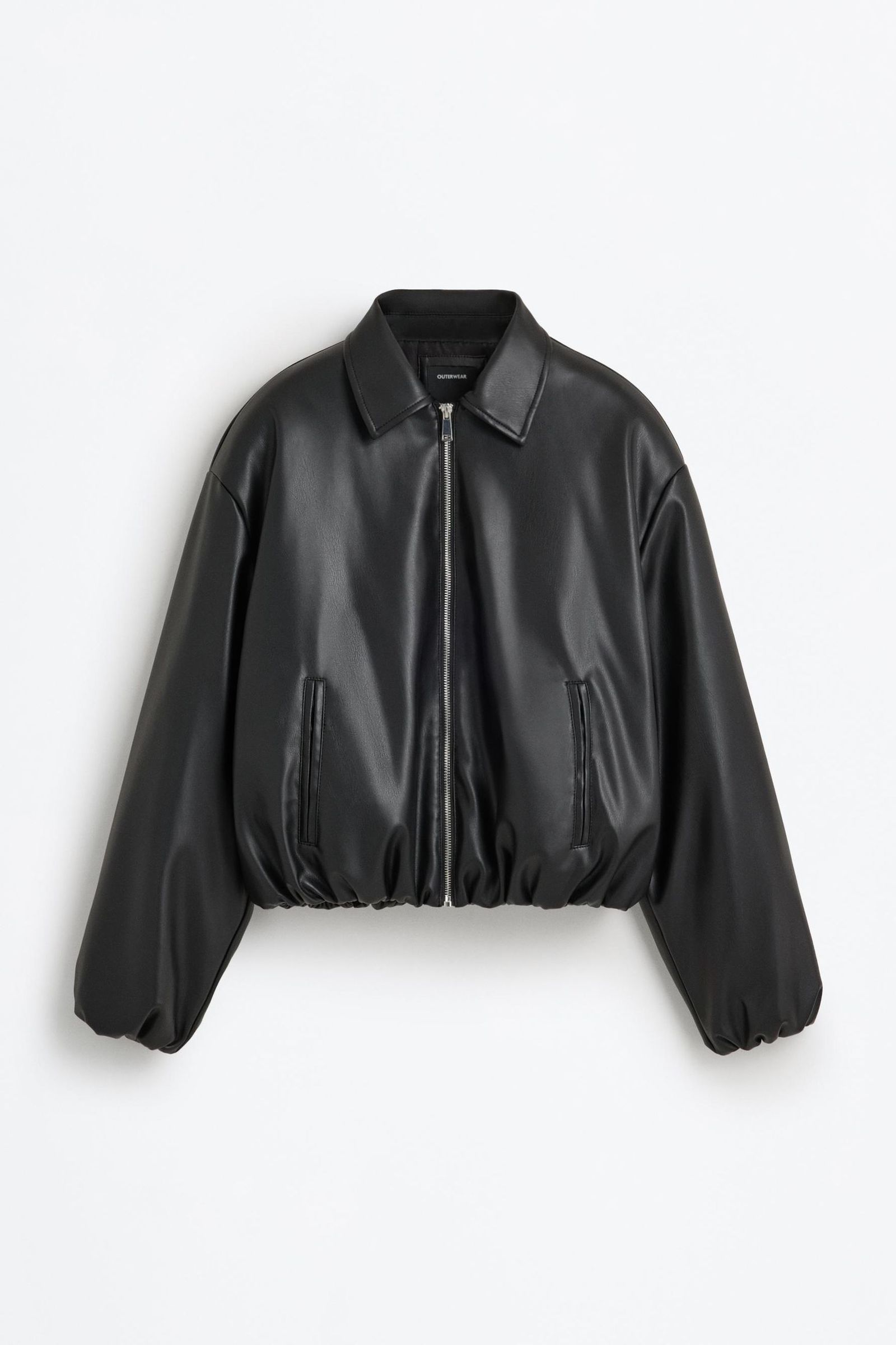 Chaqueta bómber de Lefties.