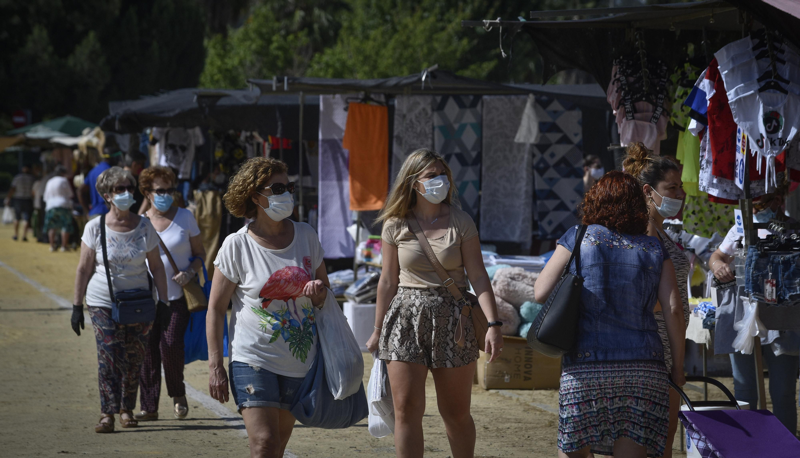 Reabre el mercadillo después del confinamiento