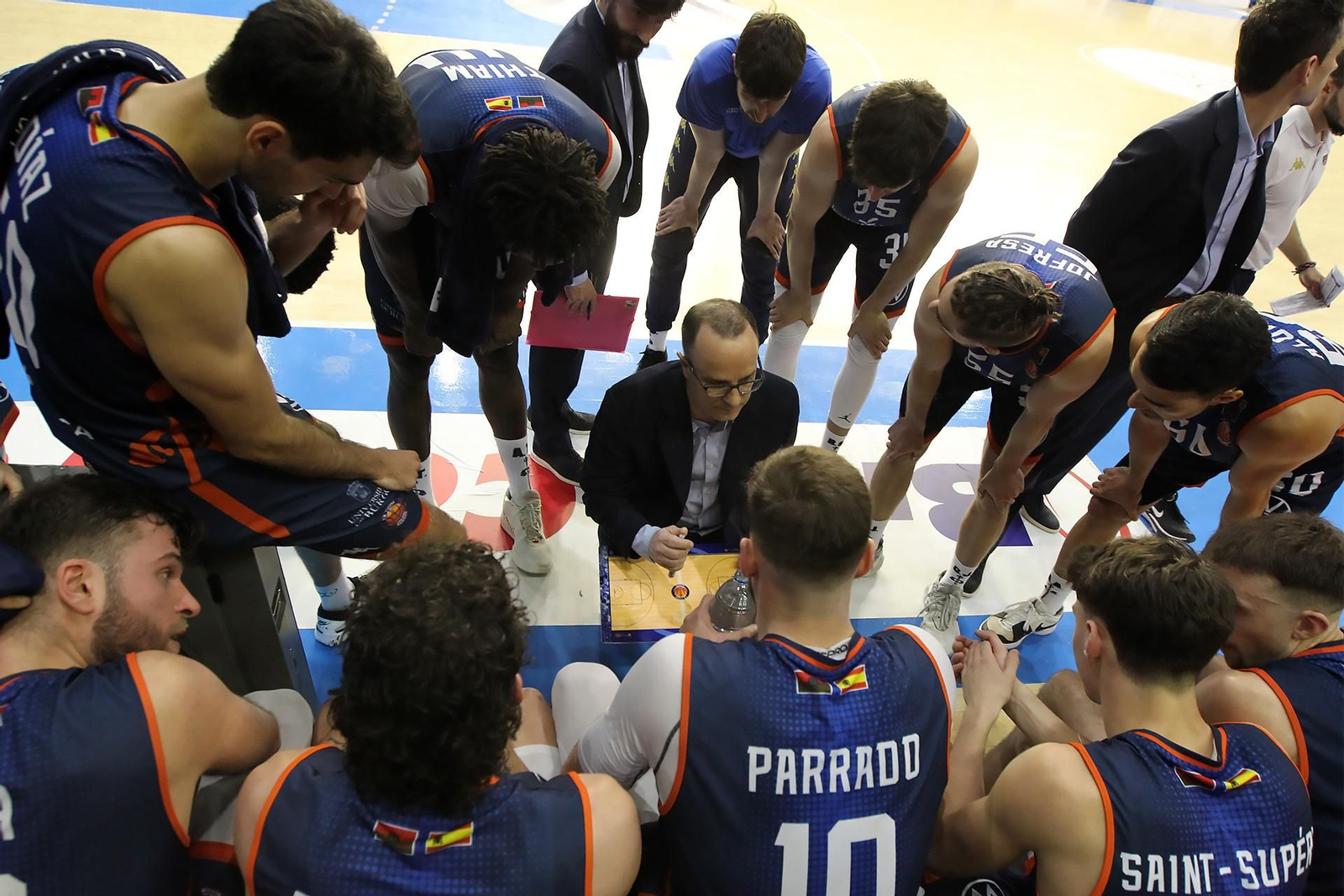 El recital de Mario Saint-Supéry ante el Movistar Estudiantes, en fotos