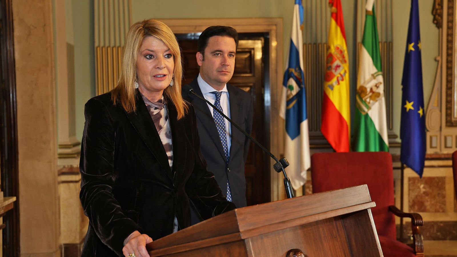 La alcaldesa, Pilar Miranda.