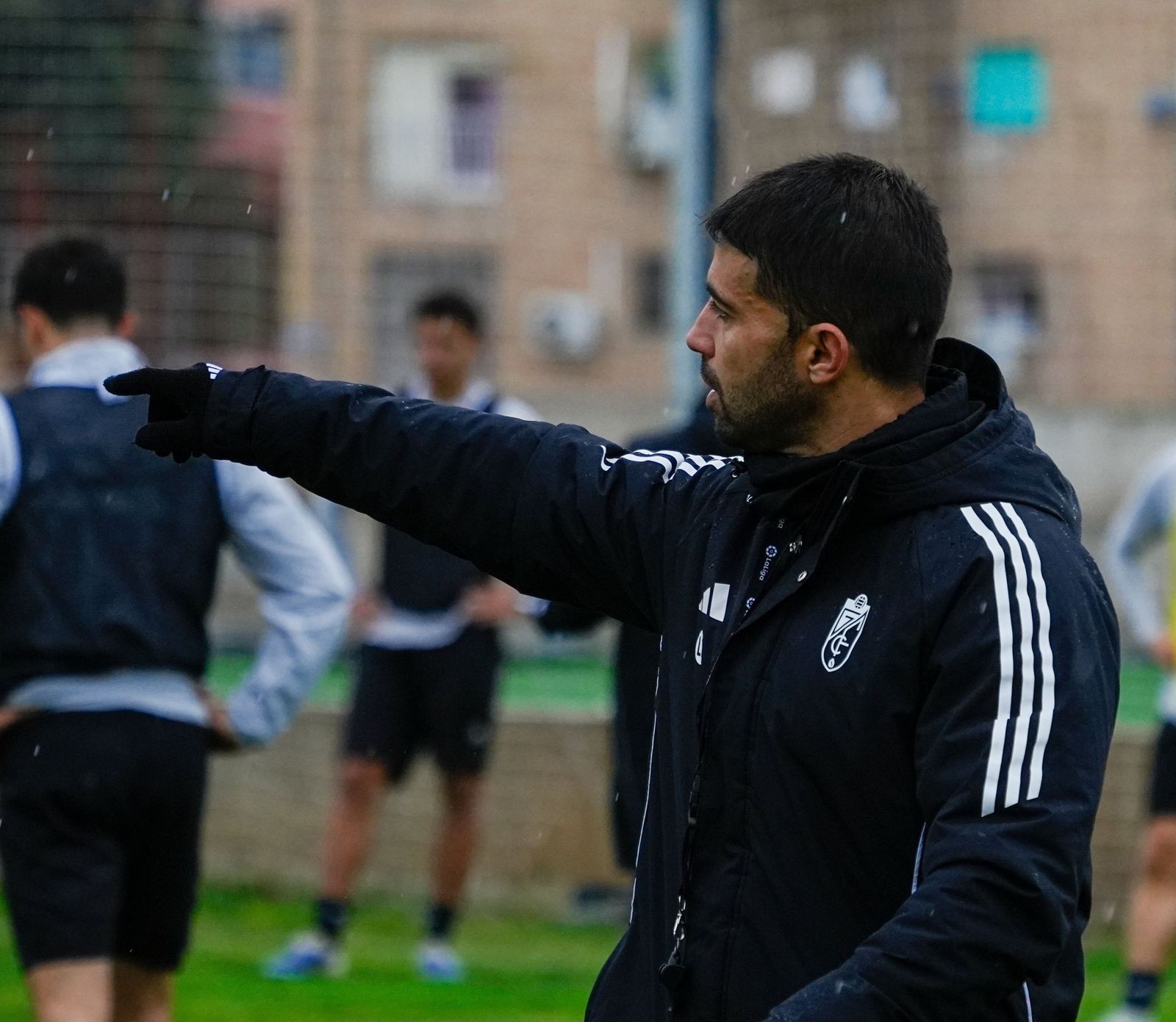 Luis Bueno, entrenador del Recreativo Granada
