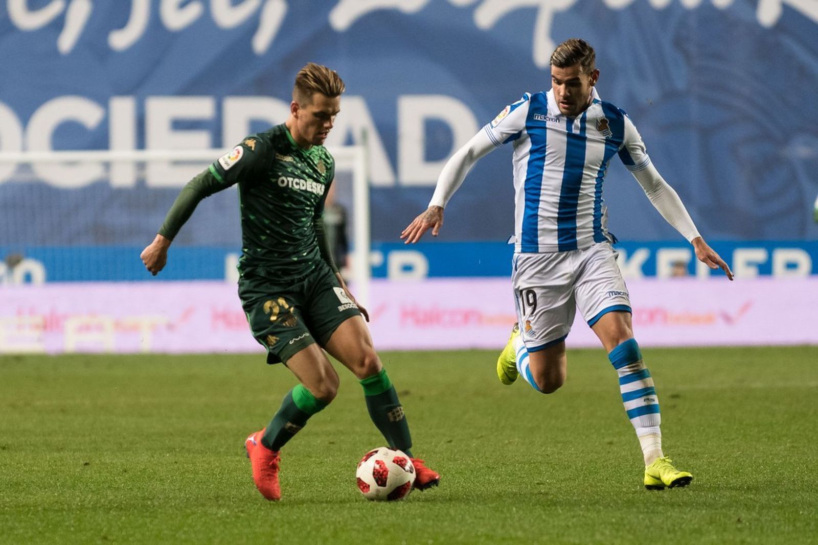 Lo Celso durante el partido.