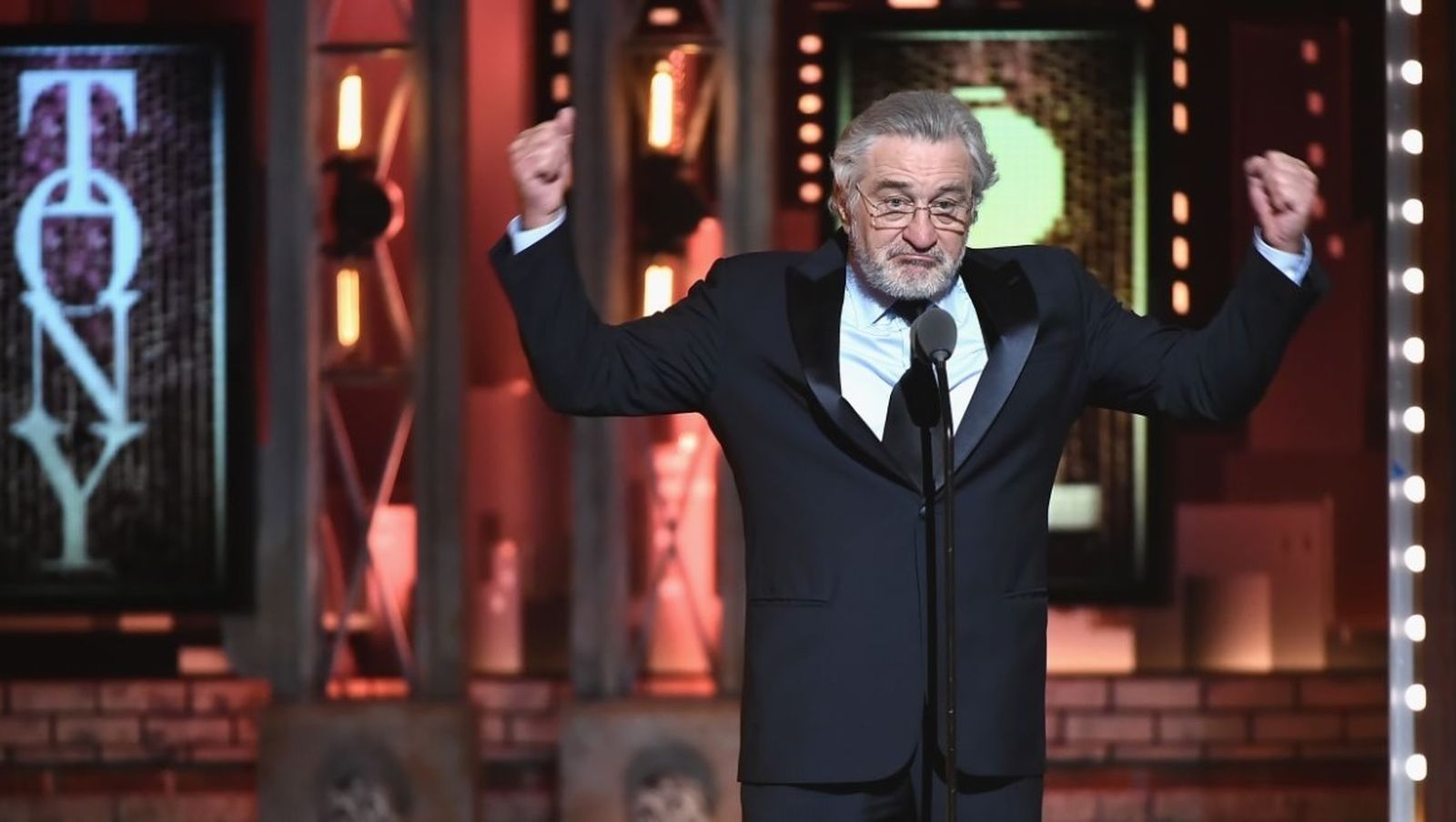 De Niro, mientras criticaba a Trump en los Tony.