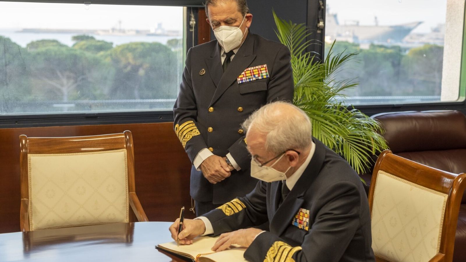 El JEMAD, con el Almirante de la Flota.