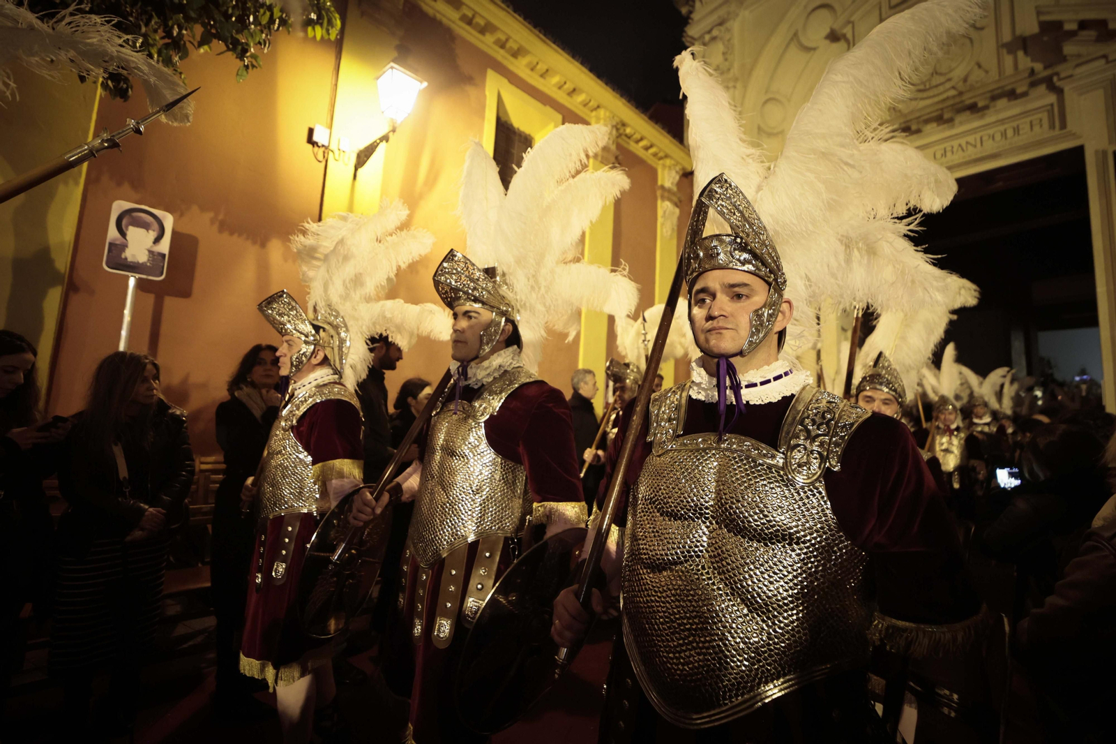 Los Armaos de la Macarena visitan  al Gran Poder