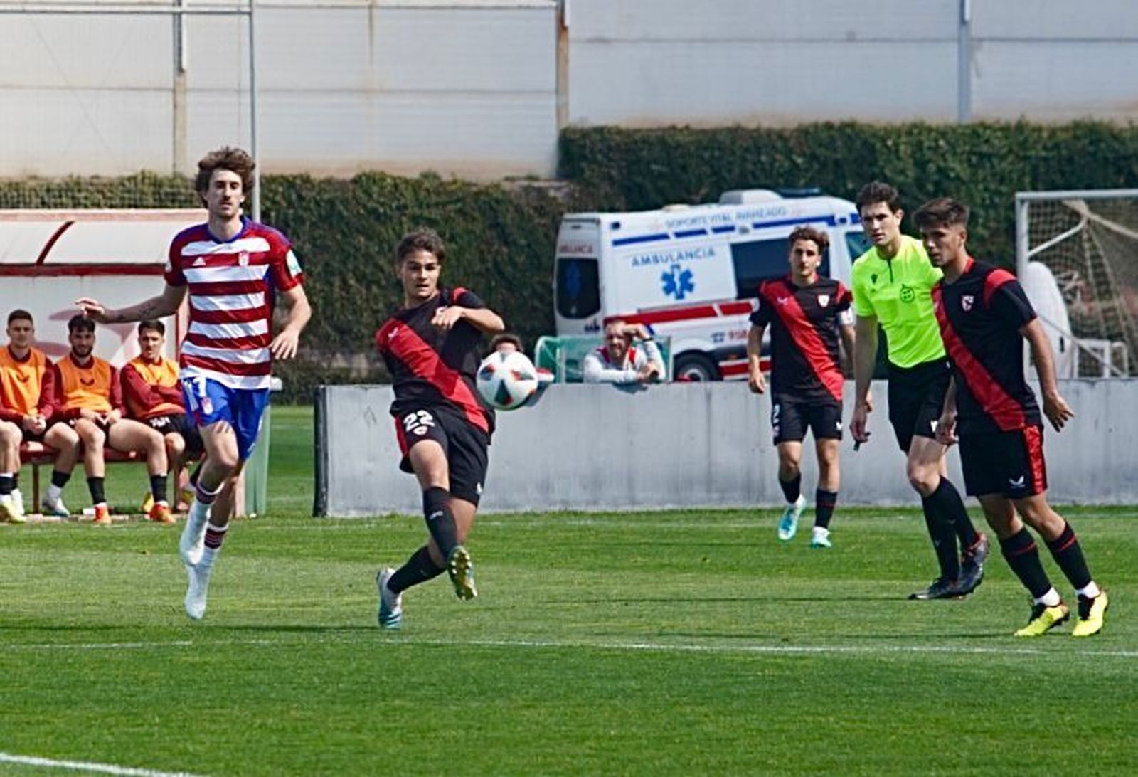 El rojiblanco Carlos Pérez fue de los mejores de los de Milla.