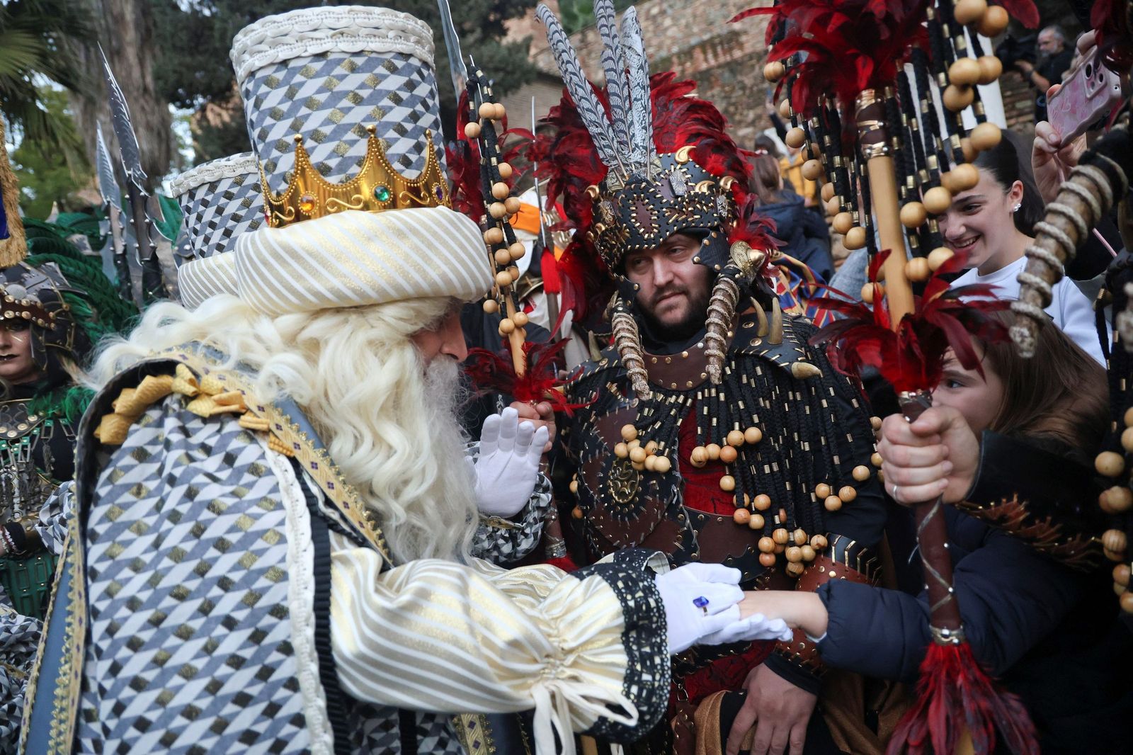 Los Reyes Magos llenan Málaga de ilusión tras la lluvia