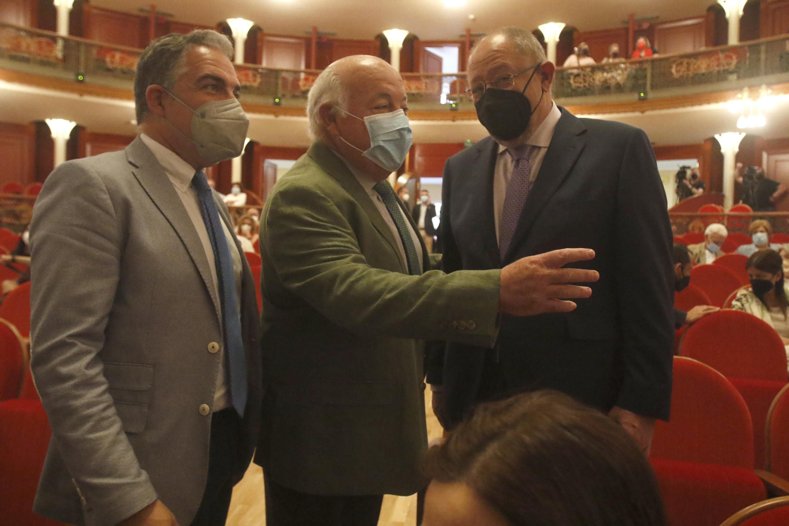 El acto de entrega del título de Hijo Adoptivo de Córdoba a Julio Anguita, en fotografías