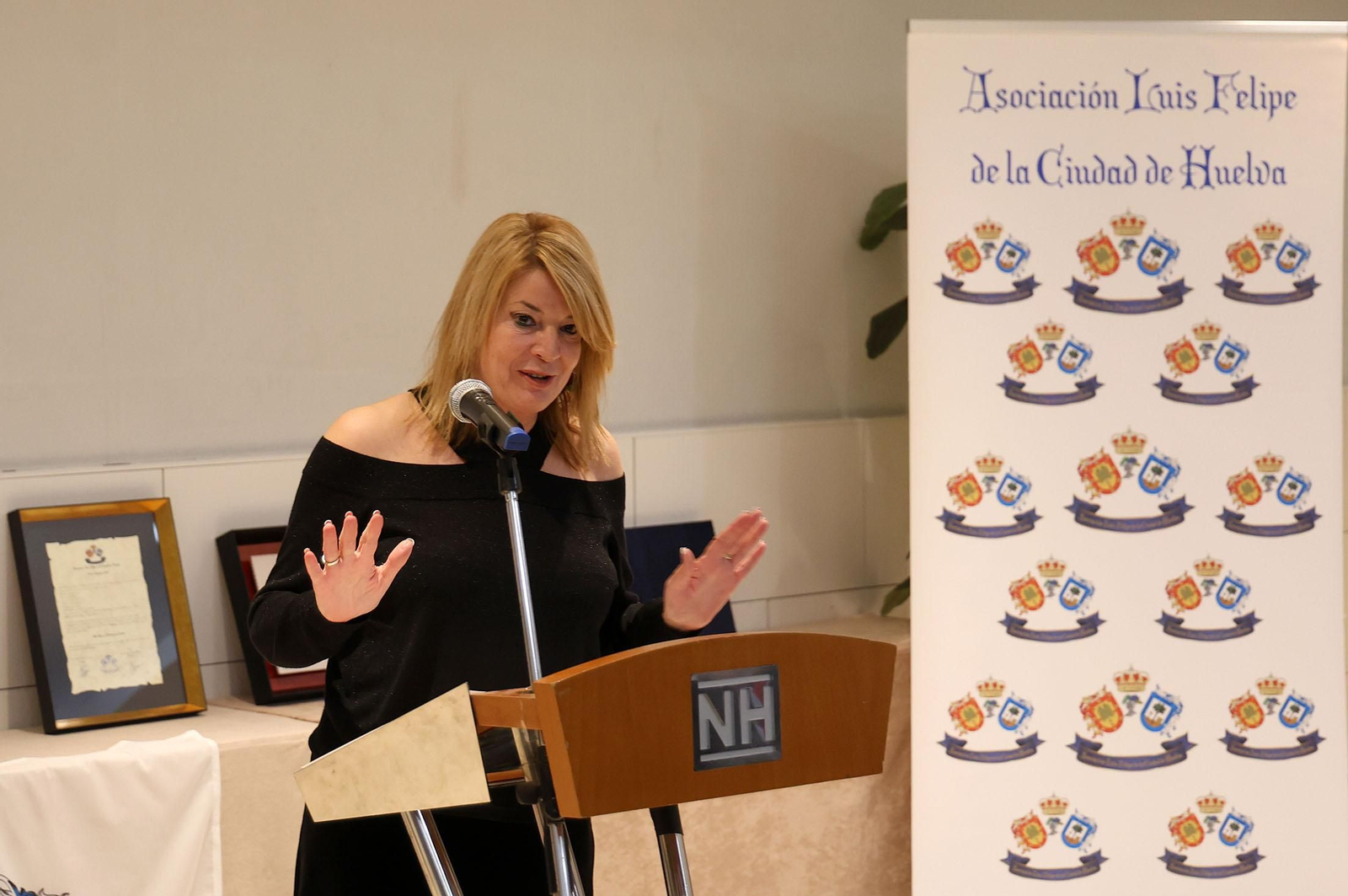 Imágenes de la entrega de los premios de la Asociación Luis Felipe de la Ciudad de Huelva