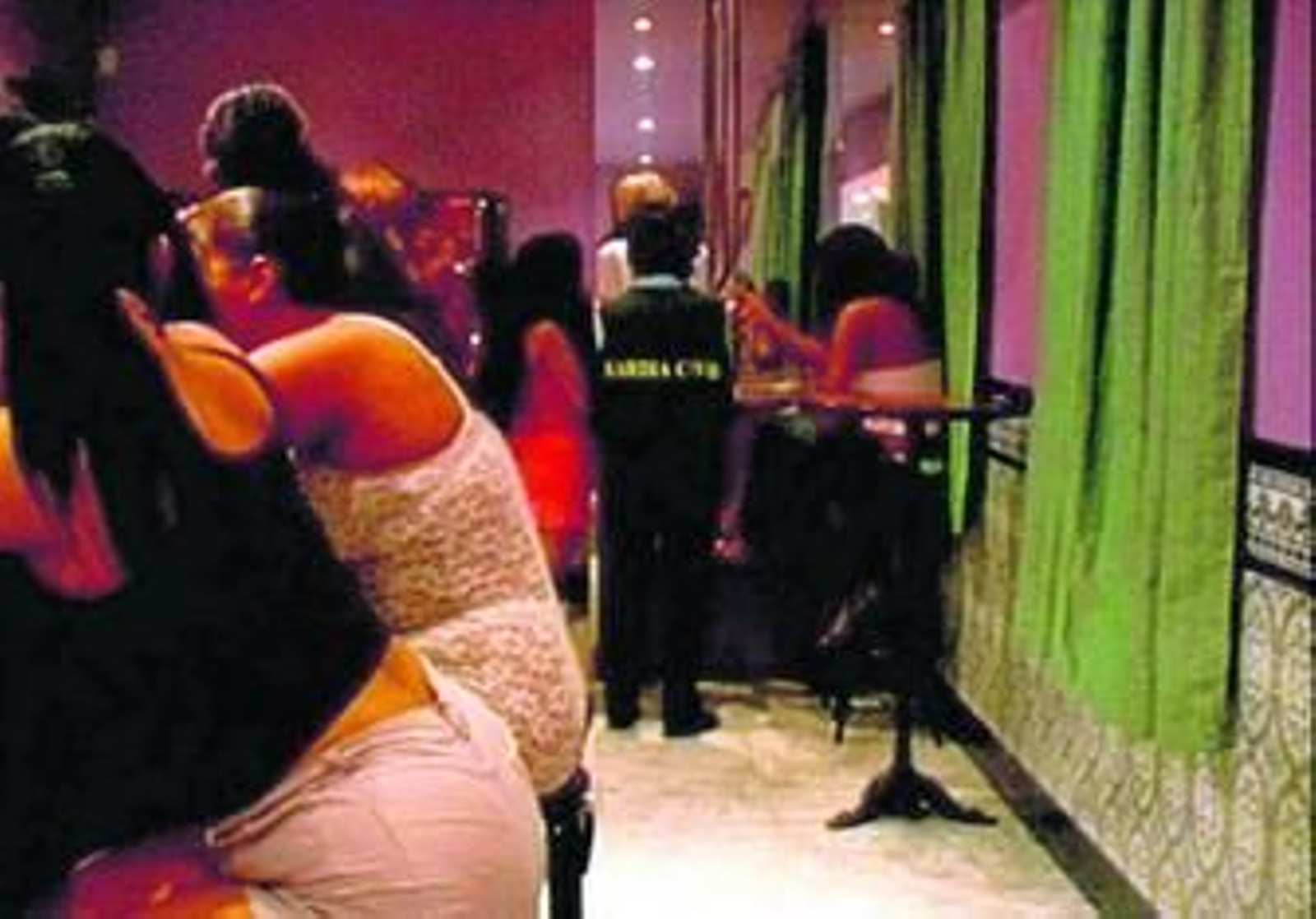 La ley del silencio que impera en los clubes de alterne dificultó las investigaciones.