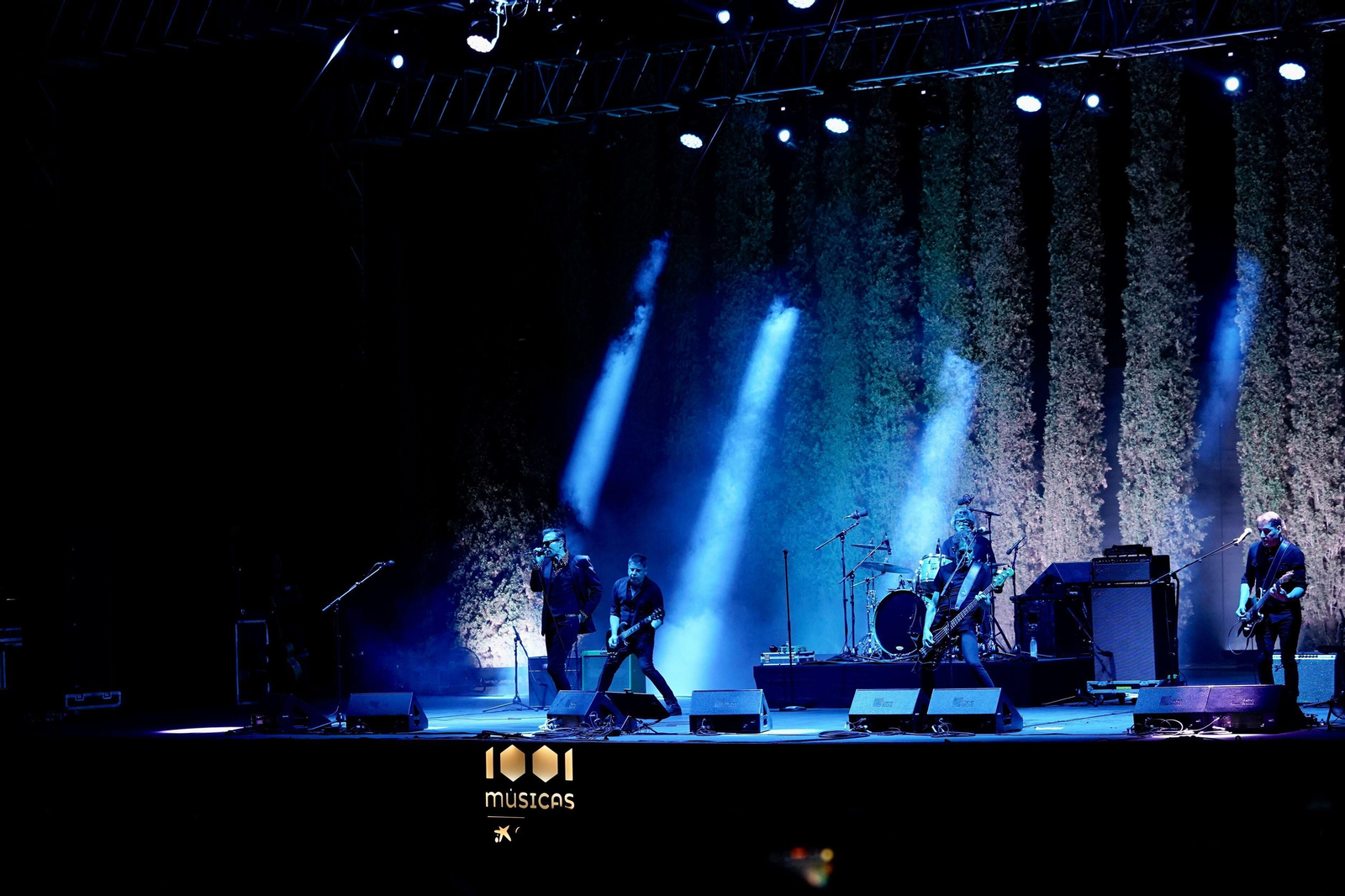 Los 091 inundan de rock y música el Teatro del Generalife