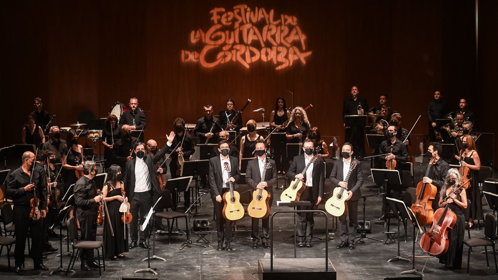 El Cuarteto de Guitarras de Andalucía y la Orquesta de Córdoba.