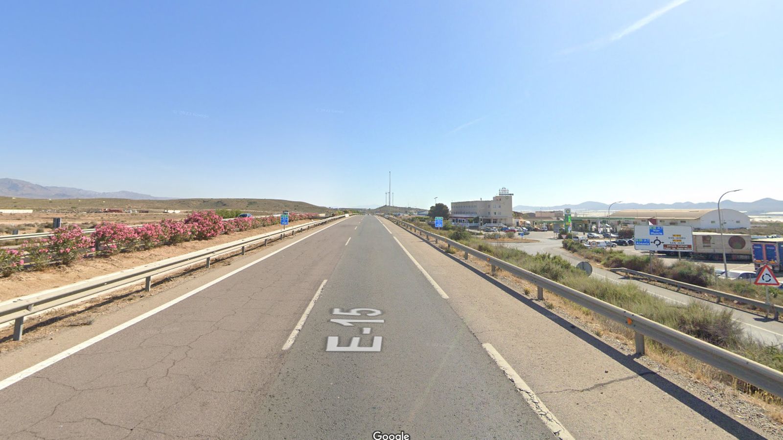 Kilómetro 758 de la Autovía A-7.