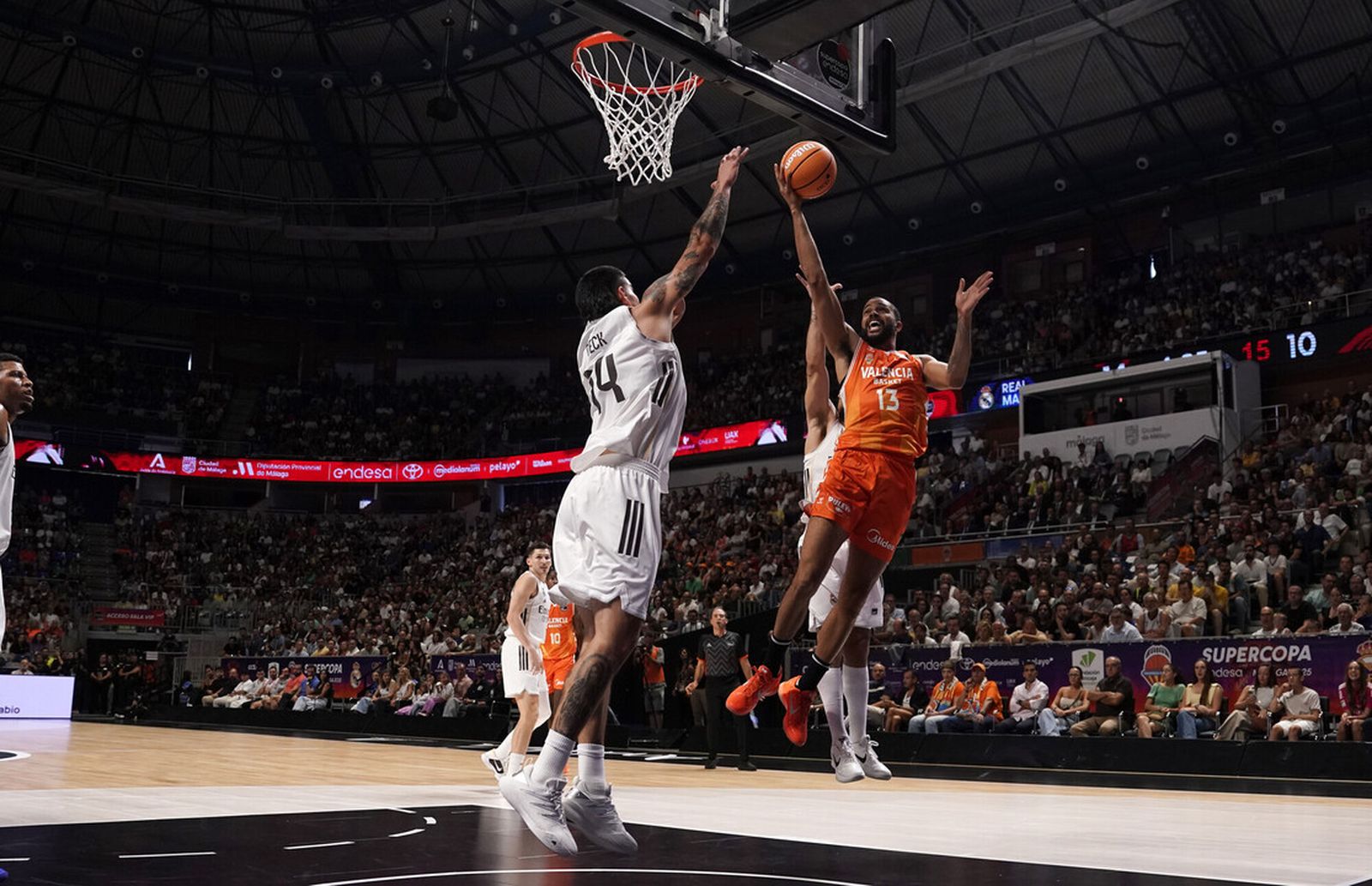 Las fotos del Real Madrid-Valencia Basket, final de la Supercopa