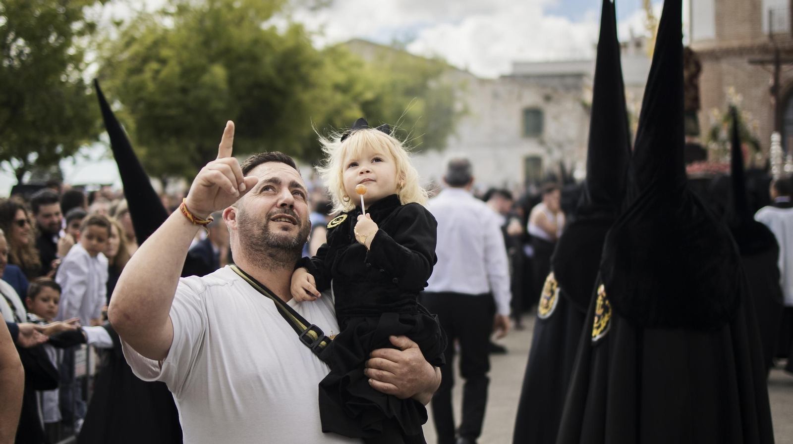 Imágenes de la Hermandad del Cristo de la Expiración en el Viernes Santo de Jerez 2025