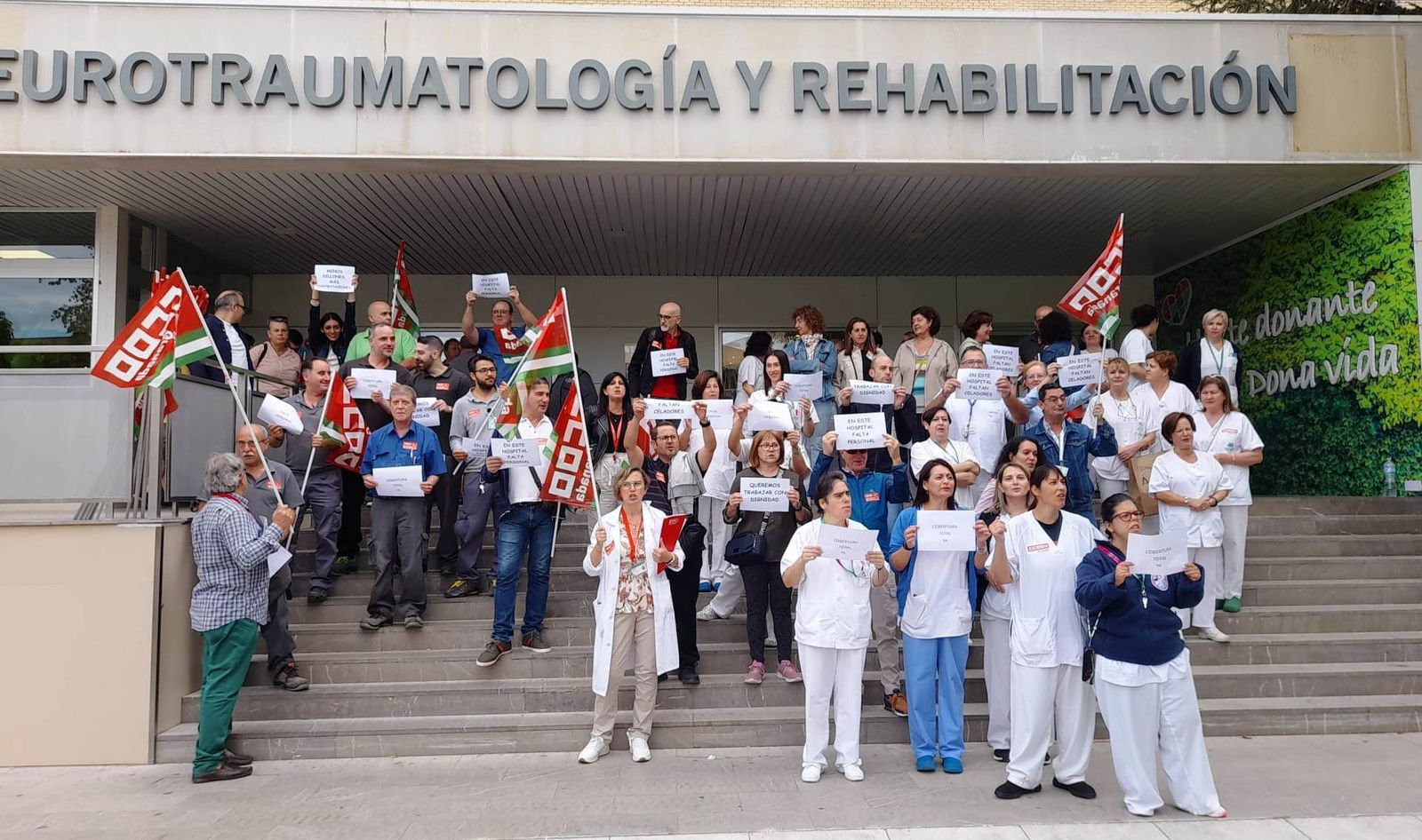 Denuncian la falta de personal en hospitales de Granada y la inversión en la sanidad privada