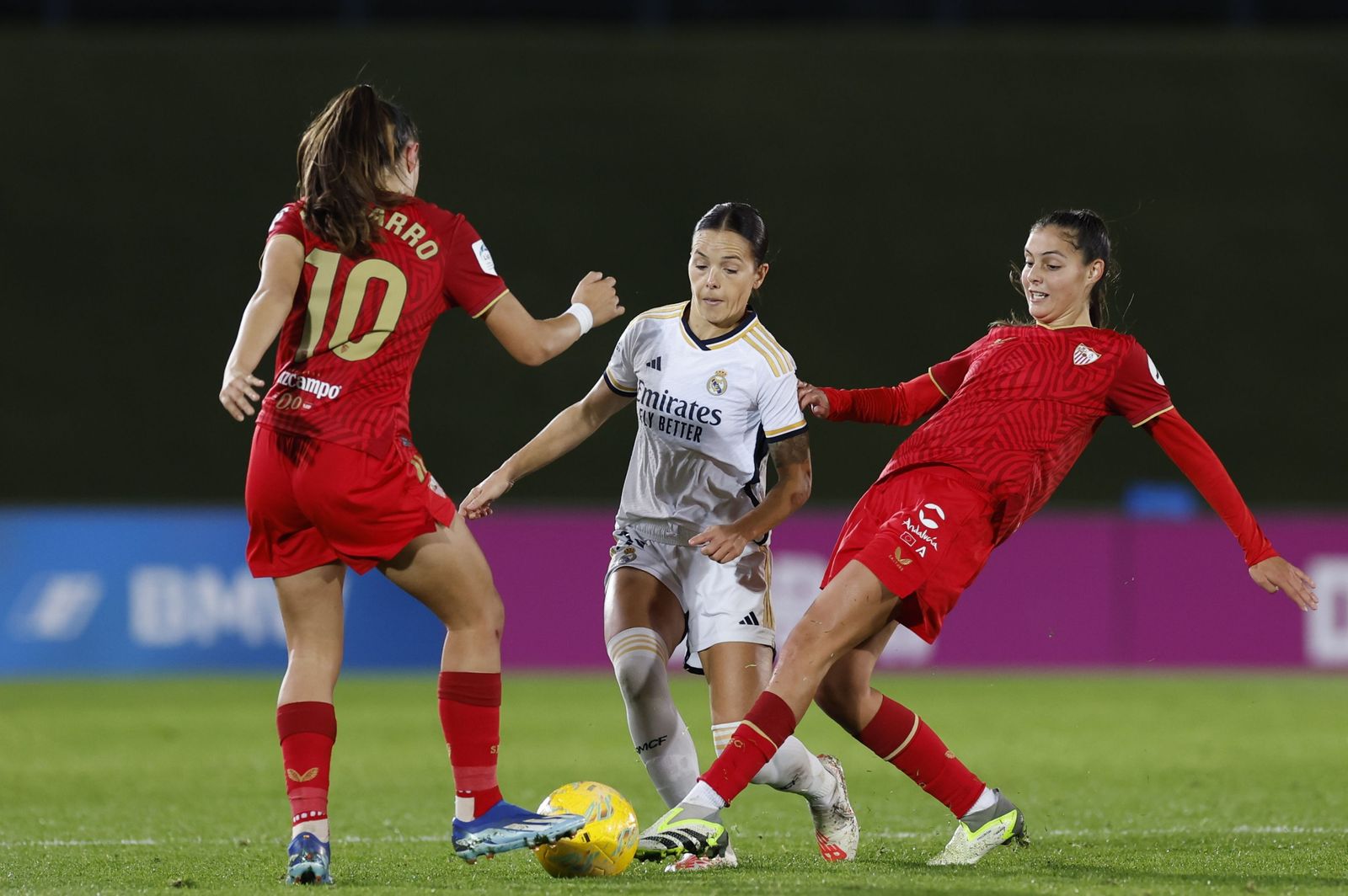 Las fotos del Real Madrid - Sevilla Femenino