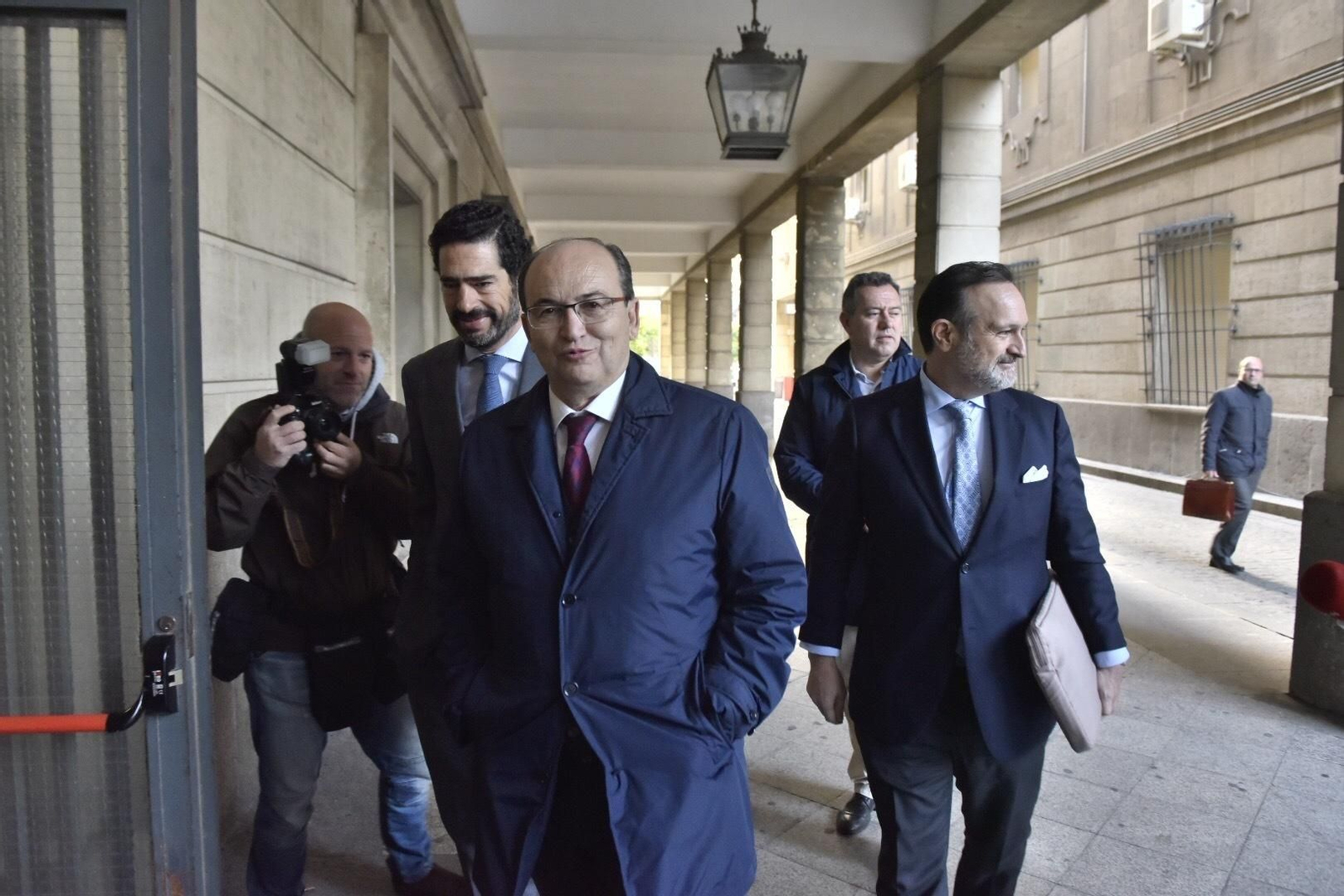 José Castro llega "tranquilo" a la Audiencia de Sevilla