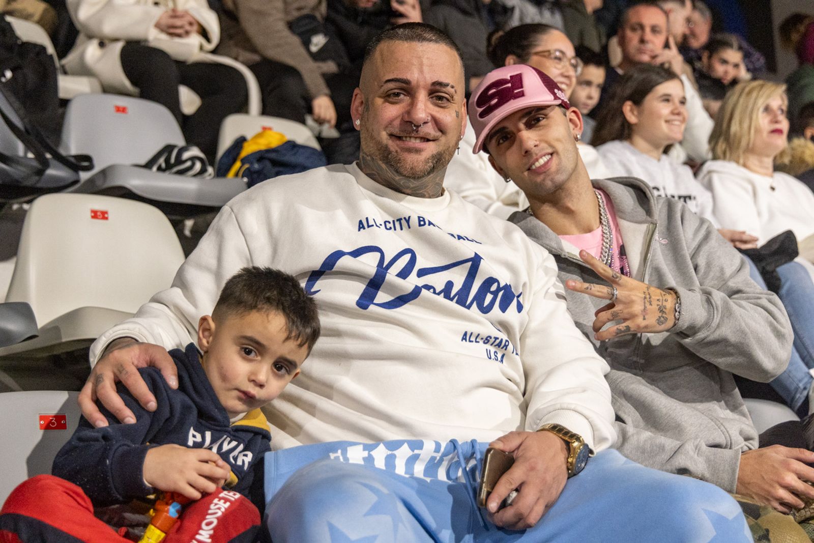 En imágenes: el Olivo Arena vibra con piruetas y motor en estado puro en el Soloflow Freestyle (1)