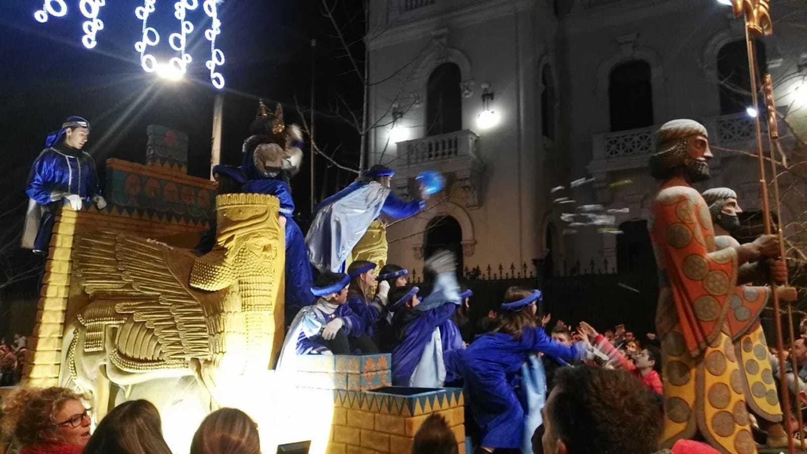 Gaspar a su paso por Gran Vía.